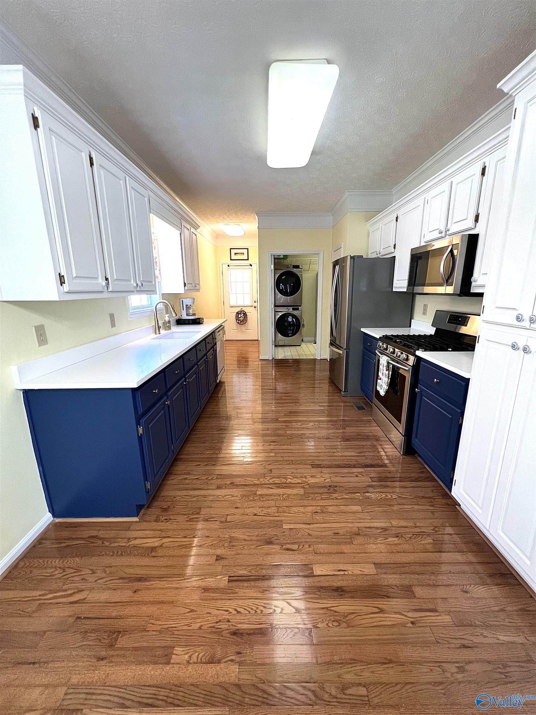 2605 Oak Village Drive