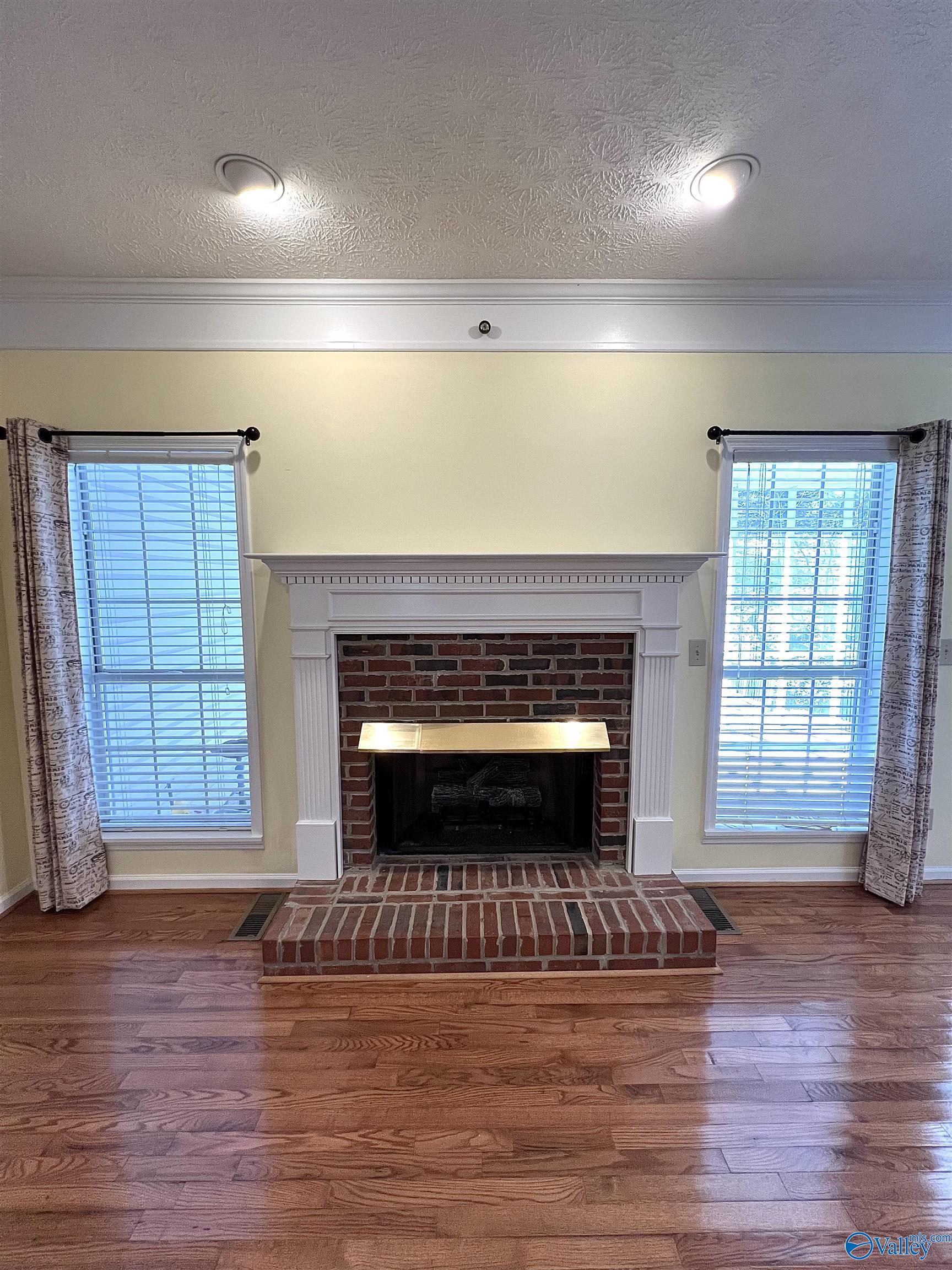 2605 Oak Village Drive