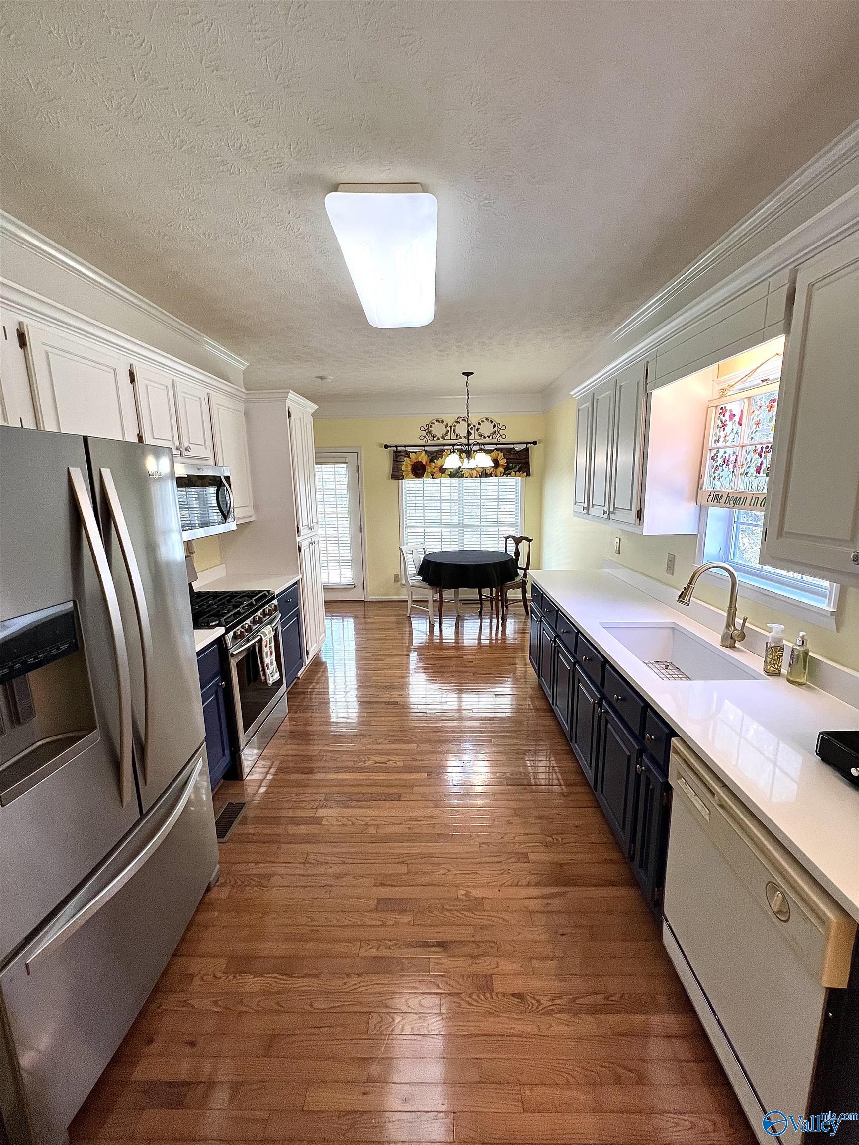 2605 Oak Village Drive