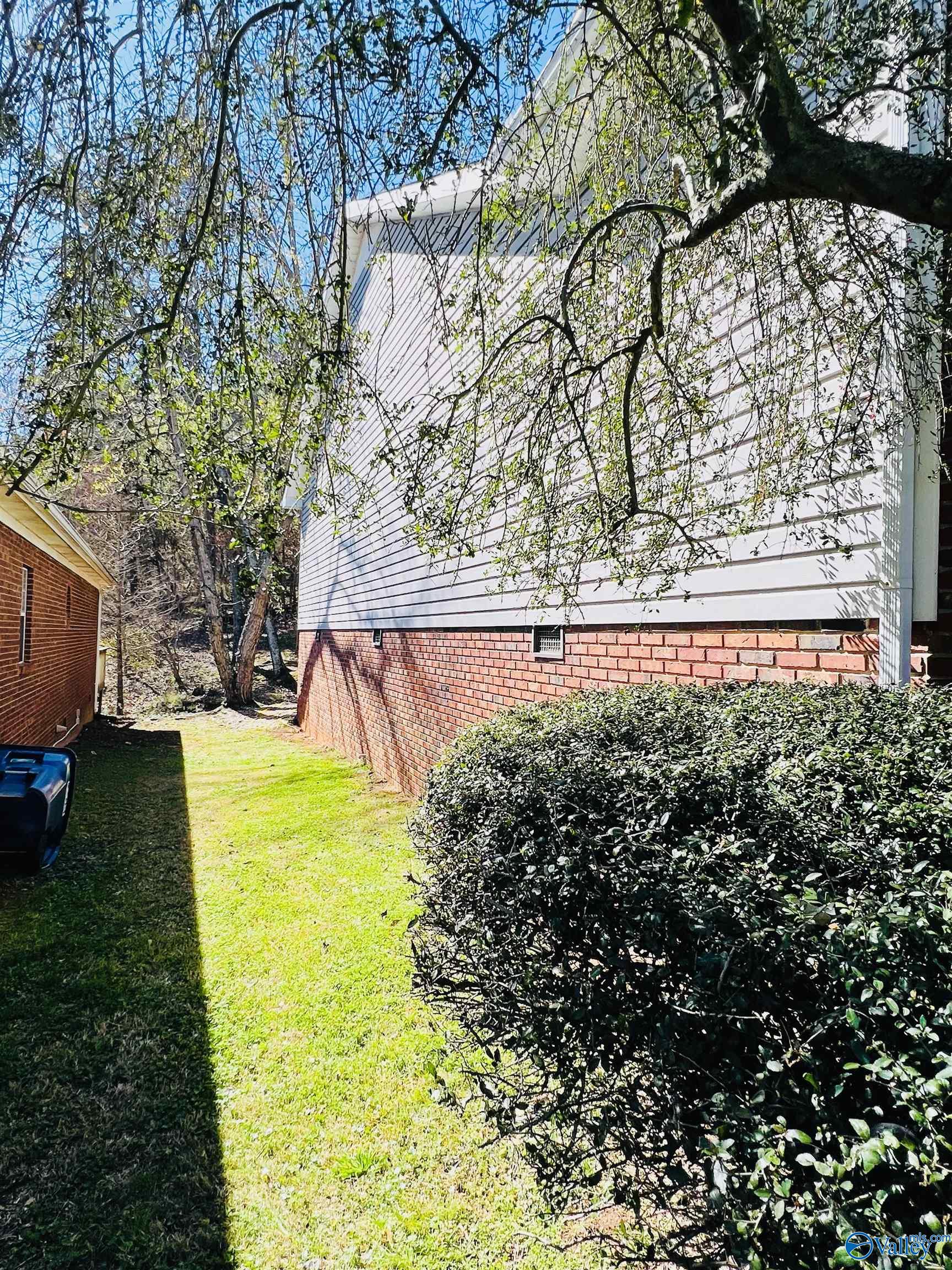 2605 Oak Village Drive