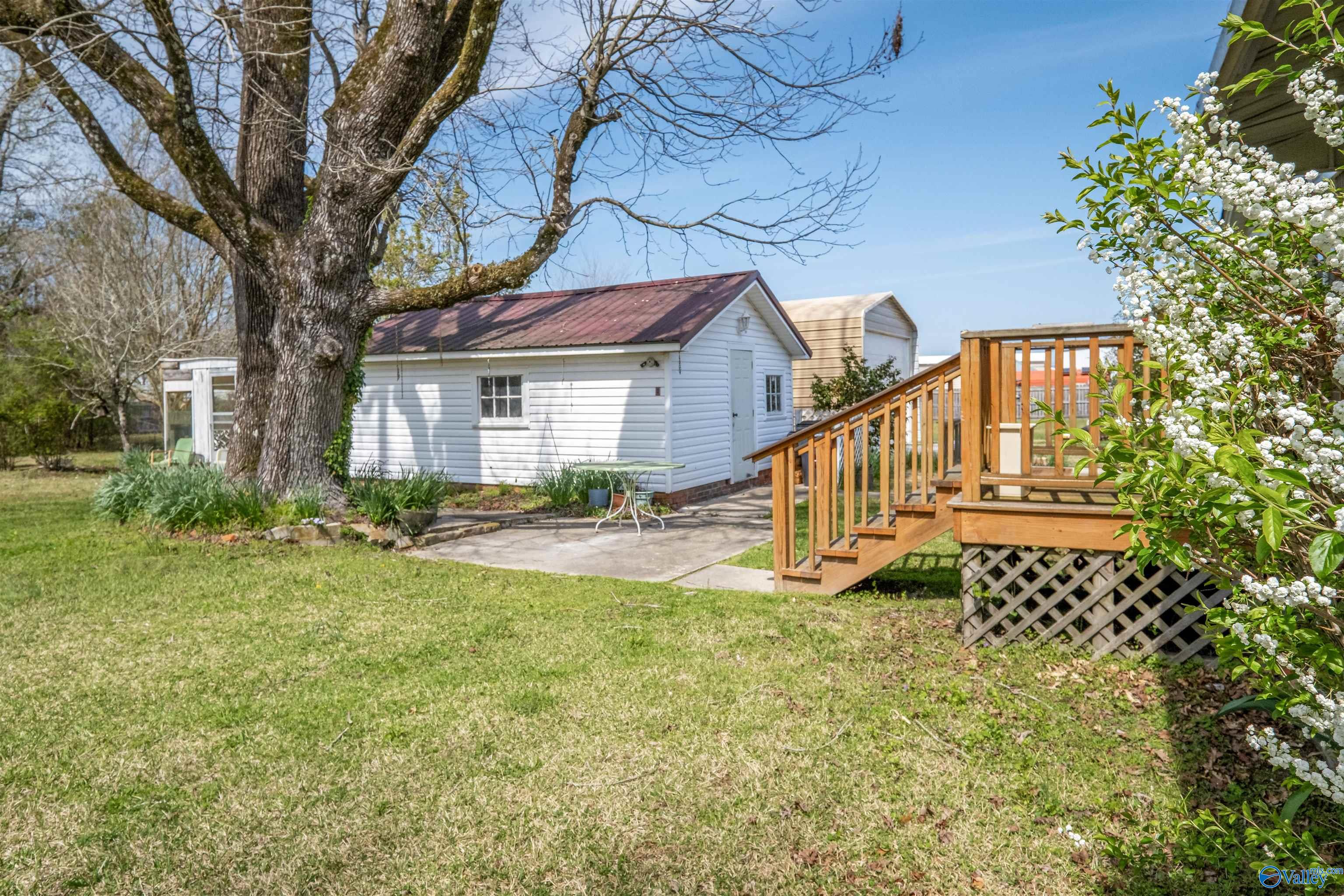 405 Lonesome Bend Road