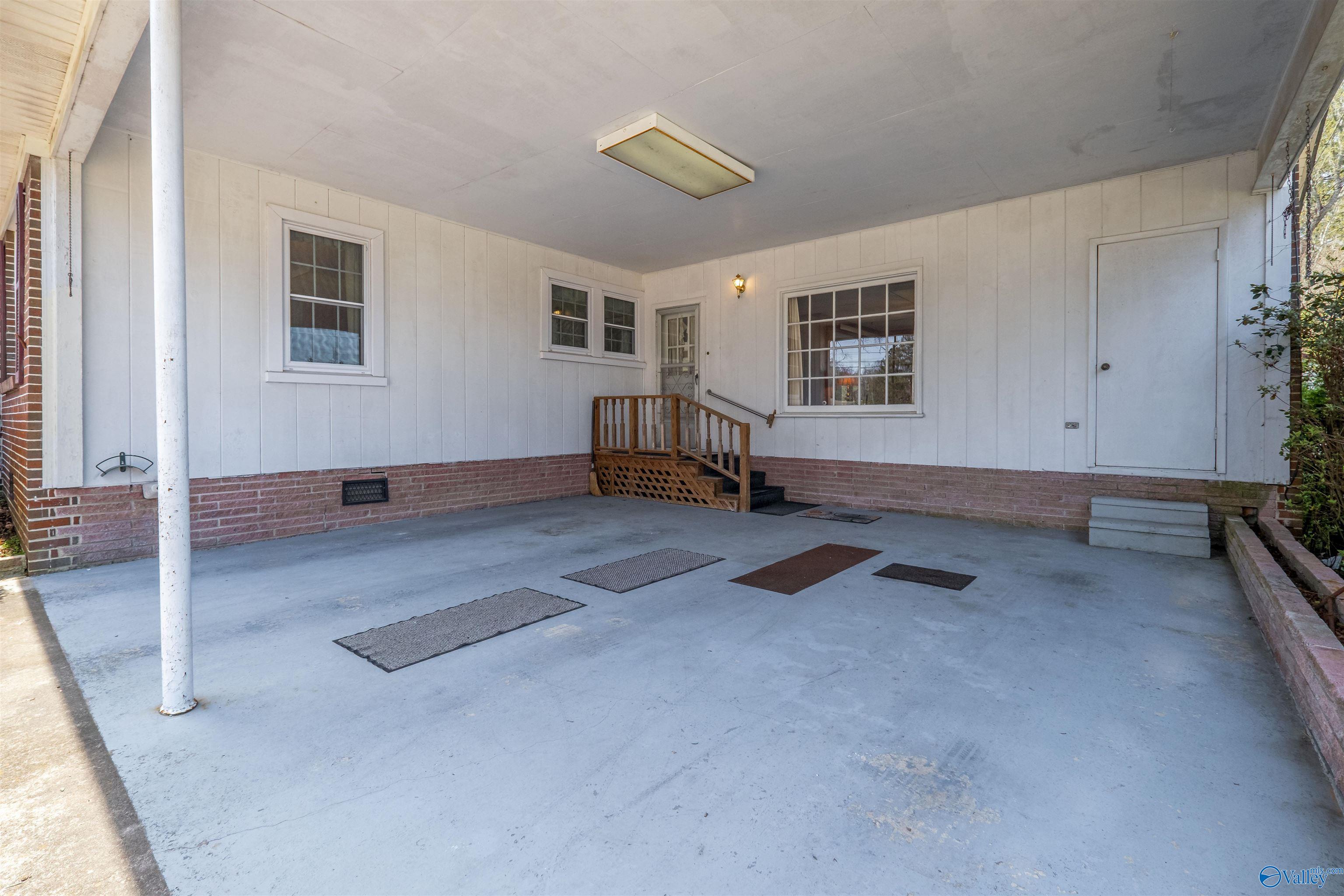 405 Lonesome Bend Road