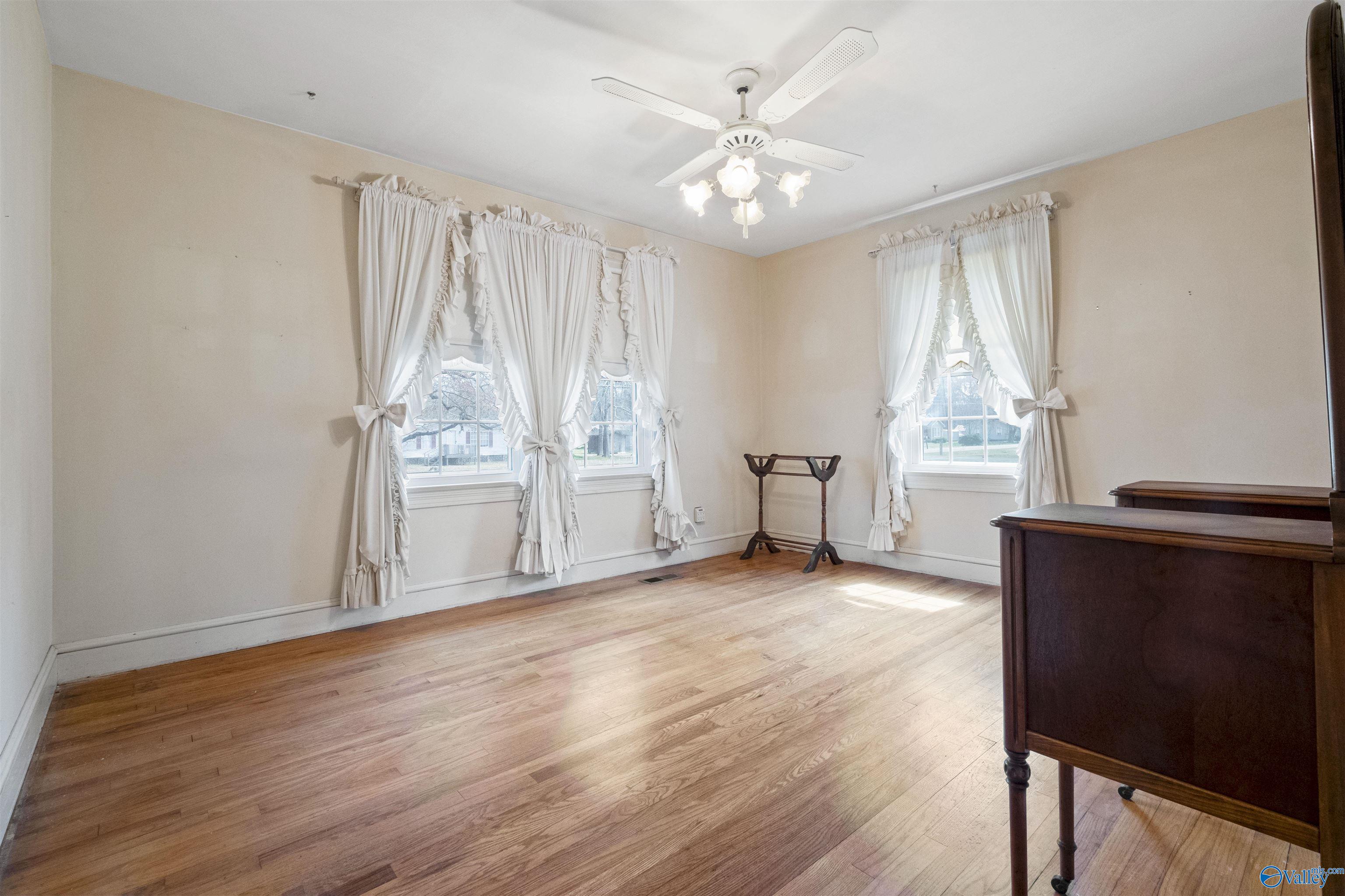 405 Lonesome Bend Road