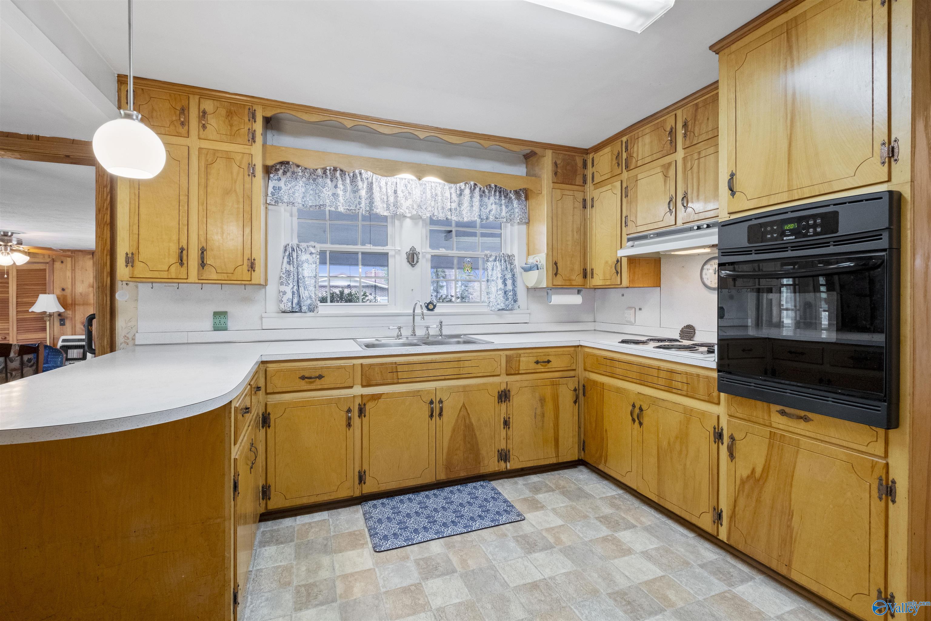 405 Lonesome Bend Road