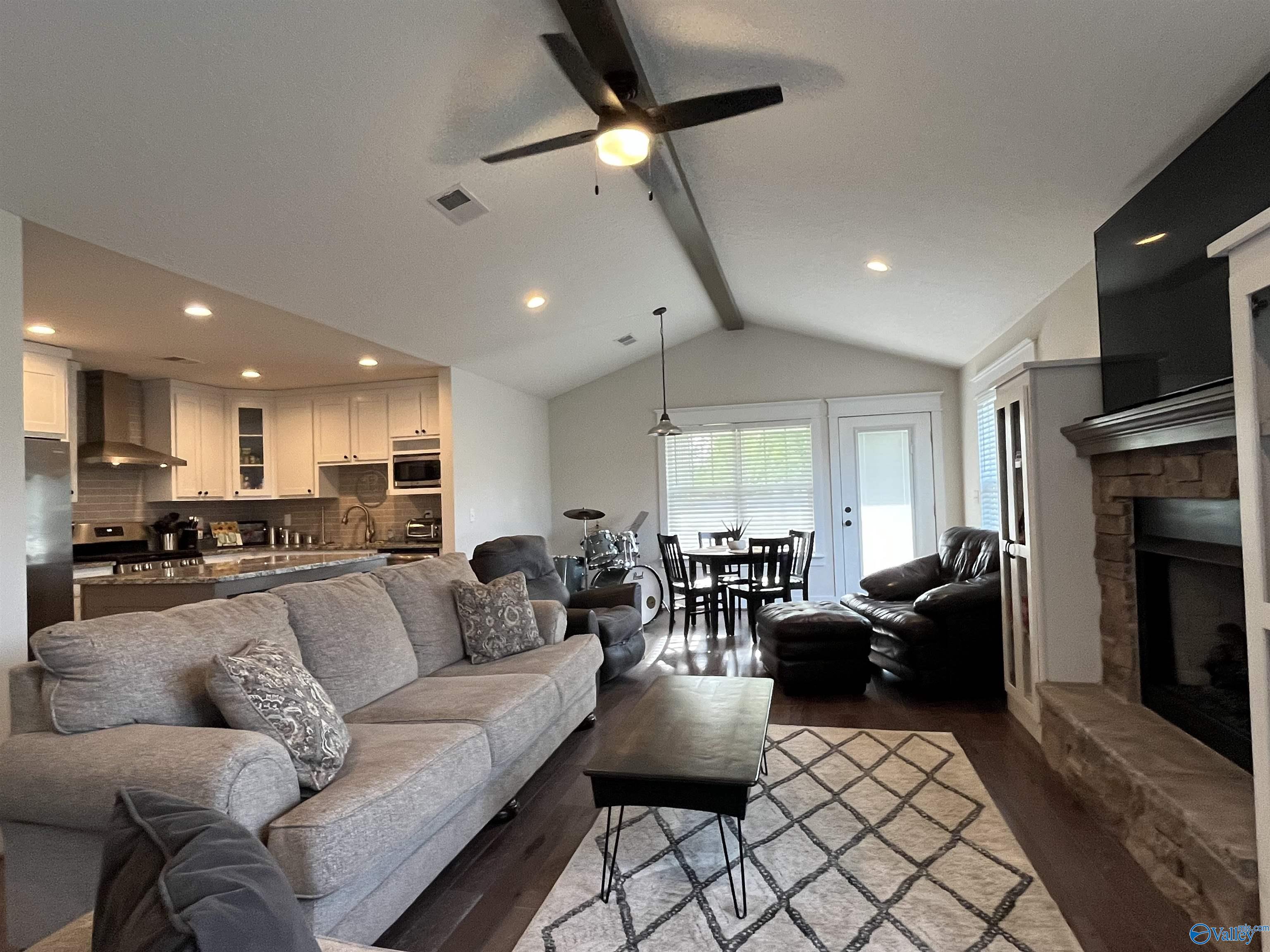 2686 Posey Road
