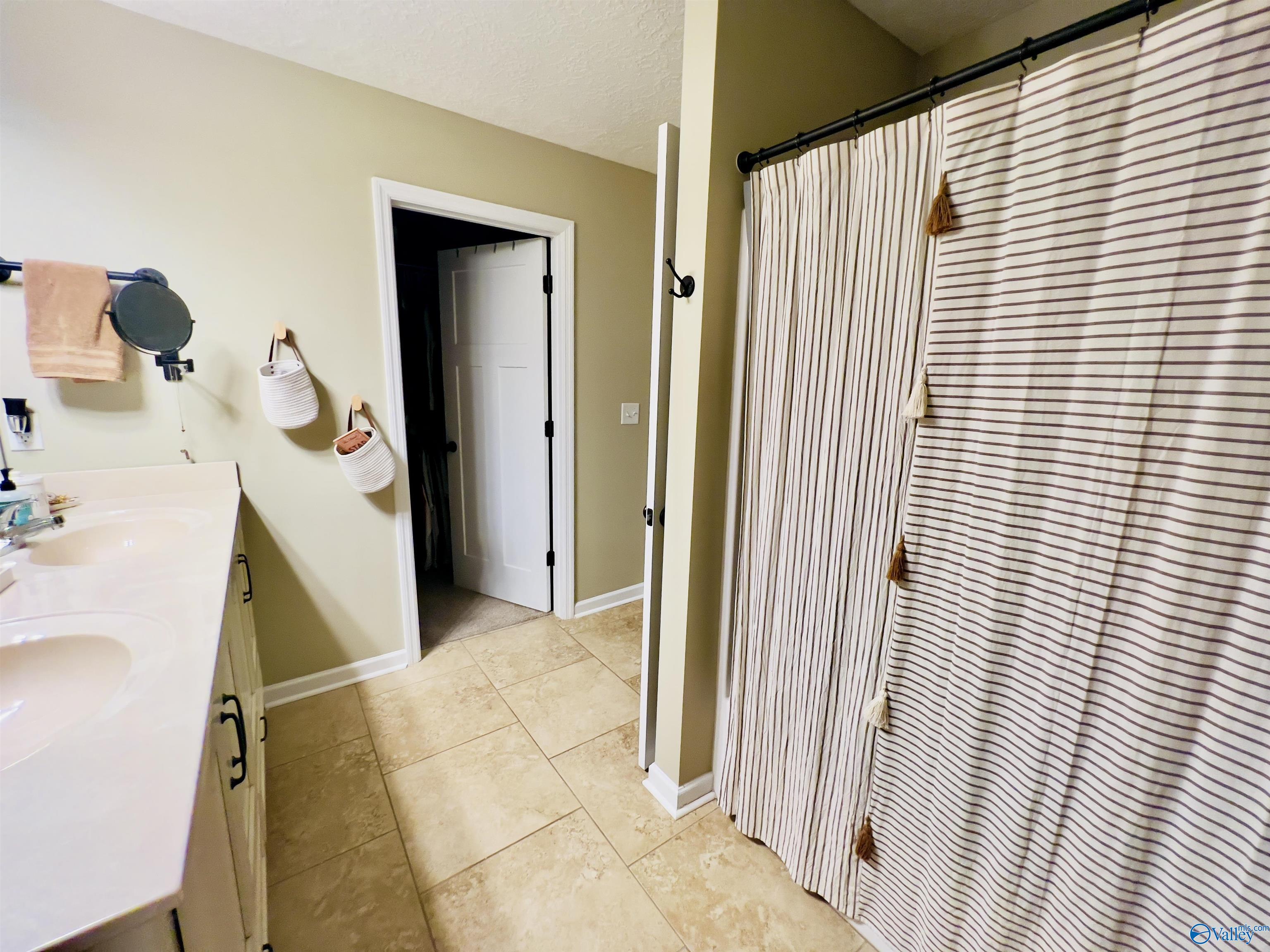 1610 Sturkietown Road