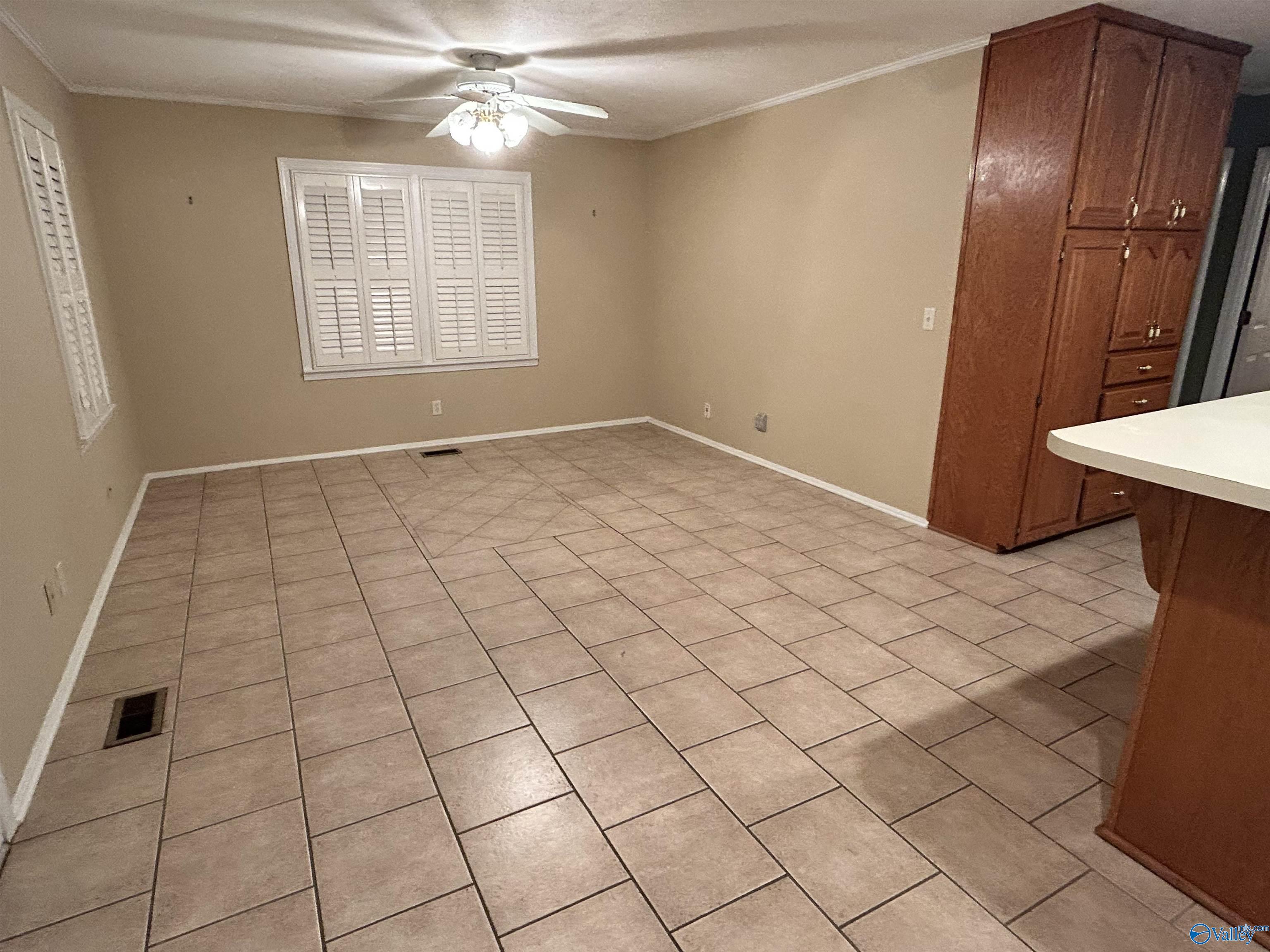 120 Buckingham Place