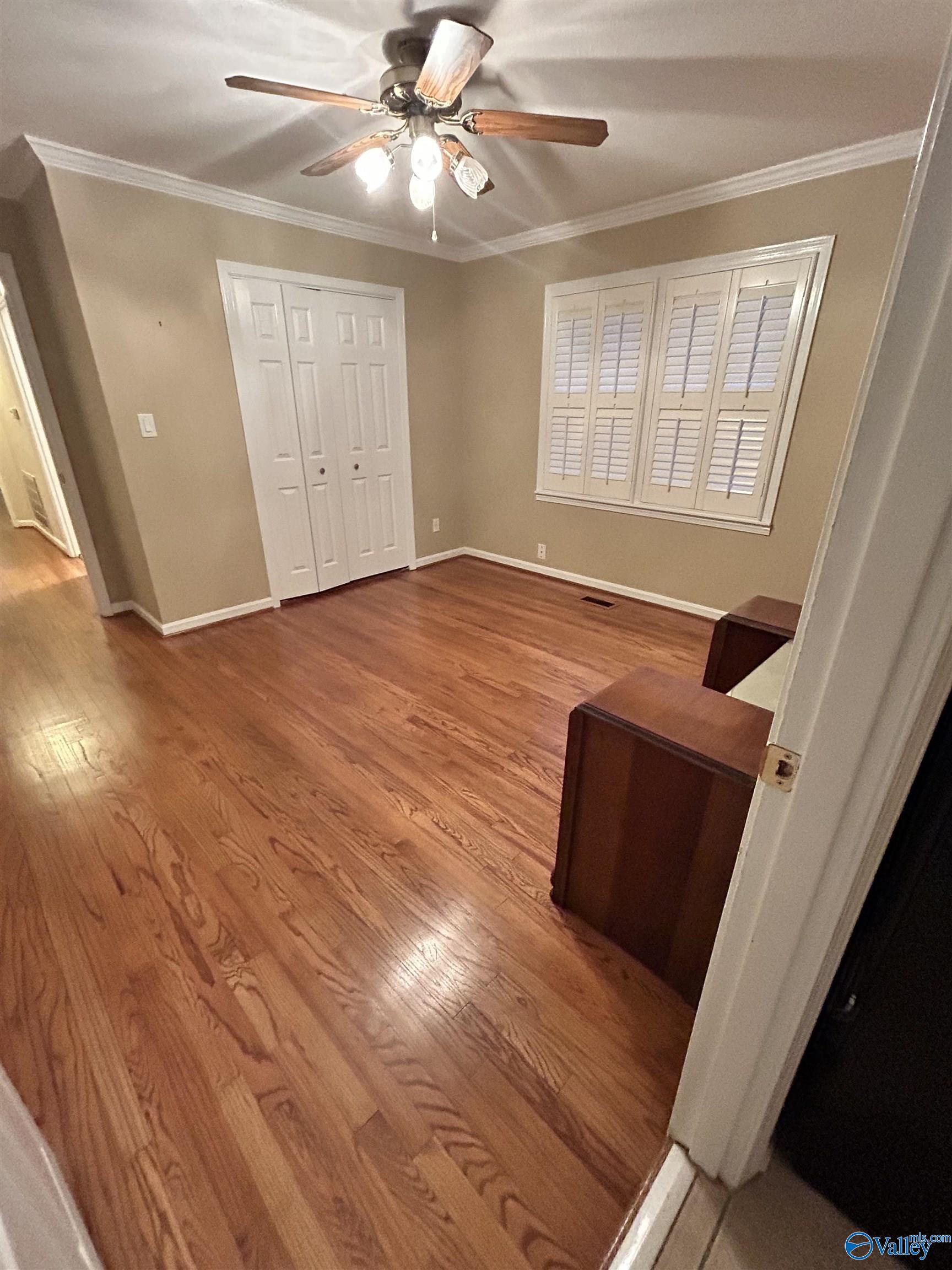 120 Buckingham Place