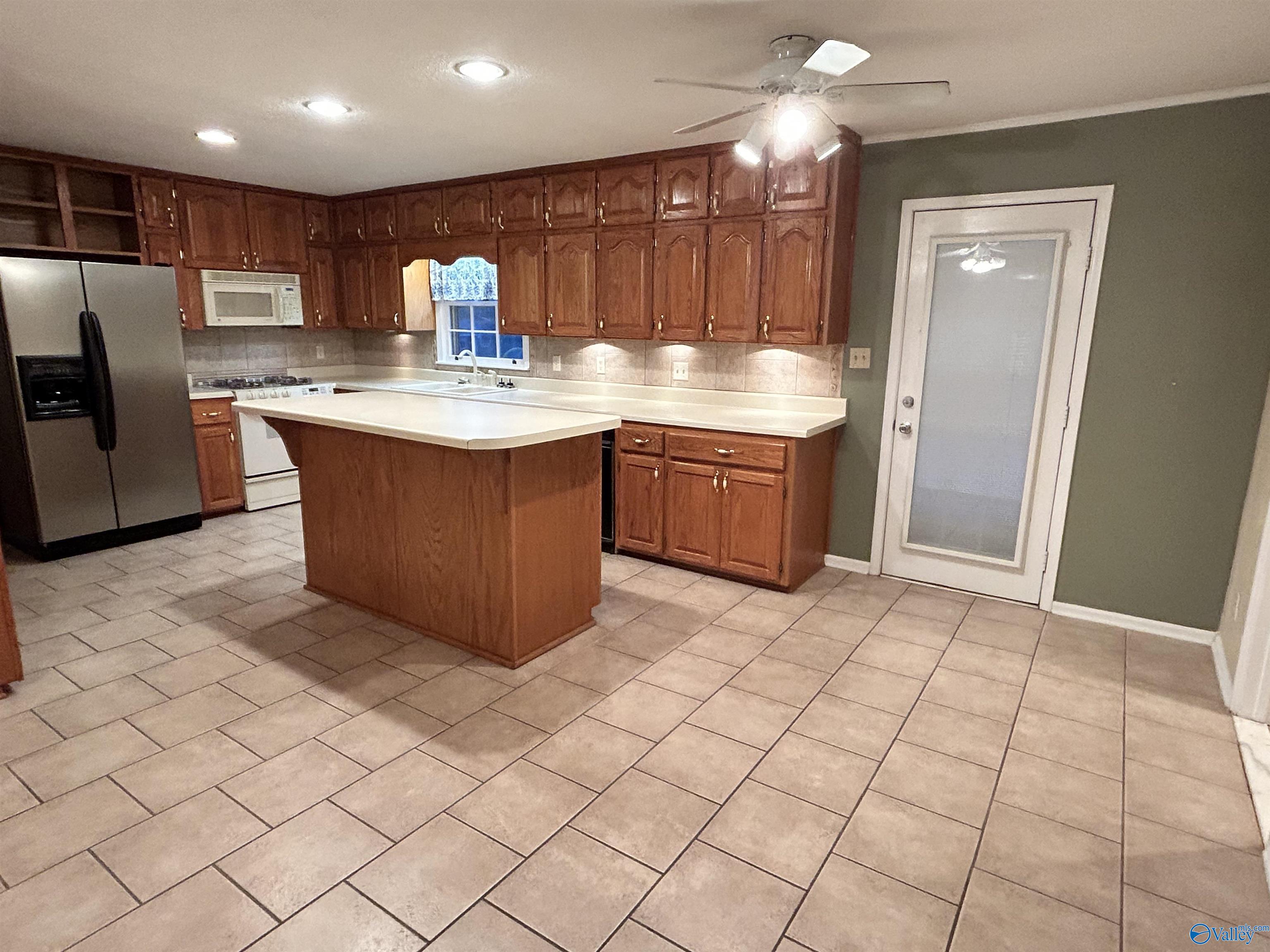 120 Buckingham Place