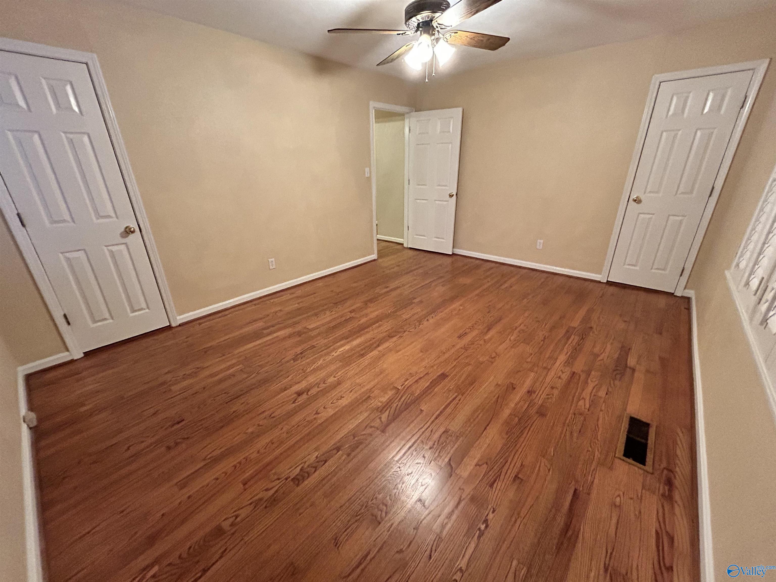 120 Buckingham Place