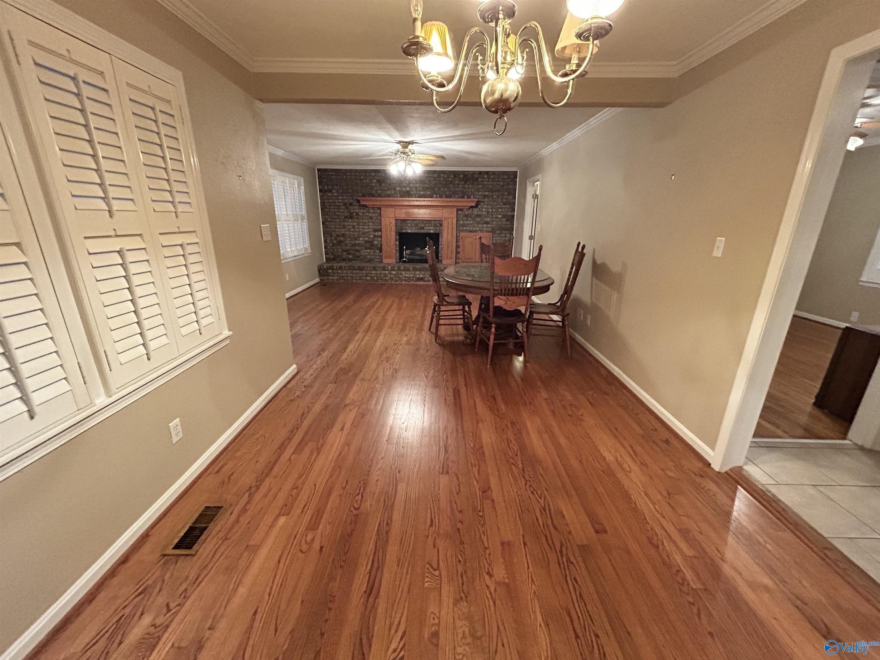 120 Buckingham Place