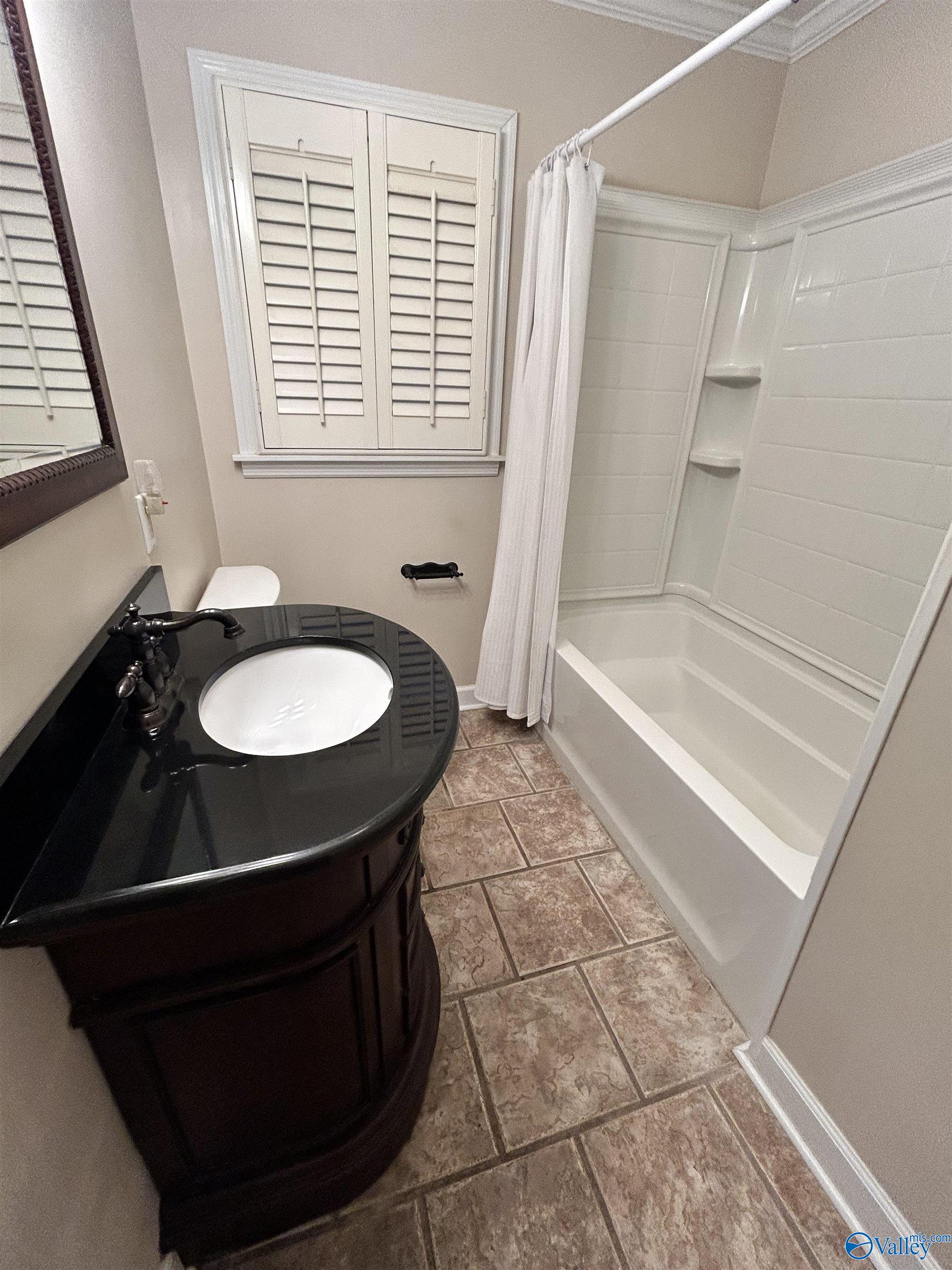 120 Buckingham Place