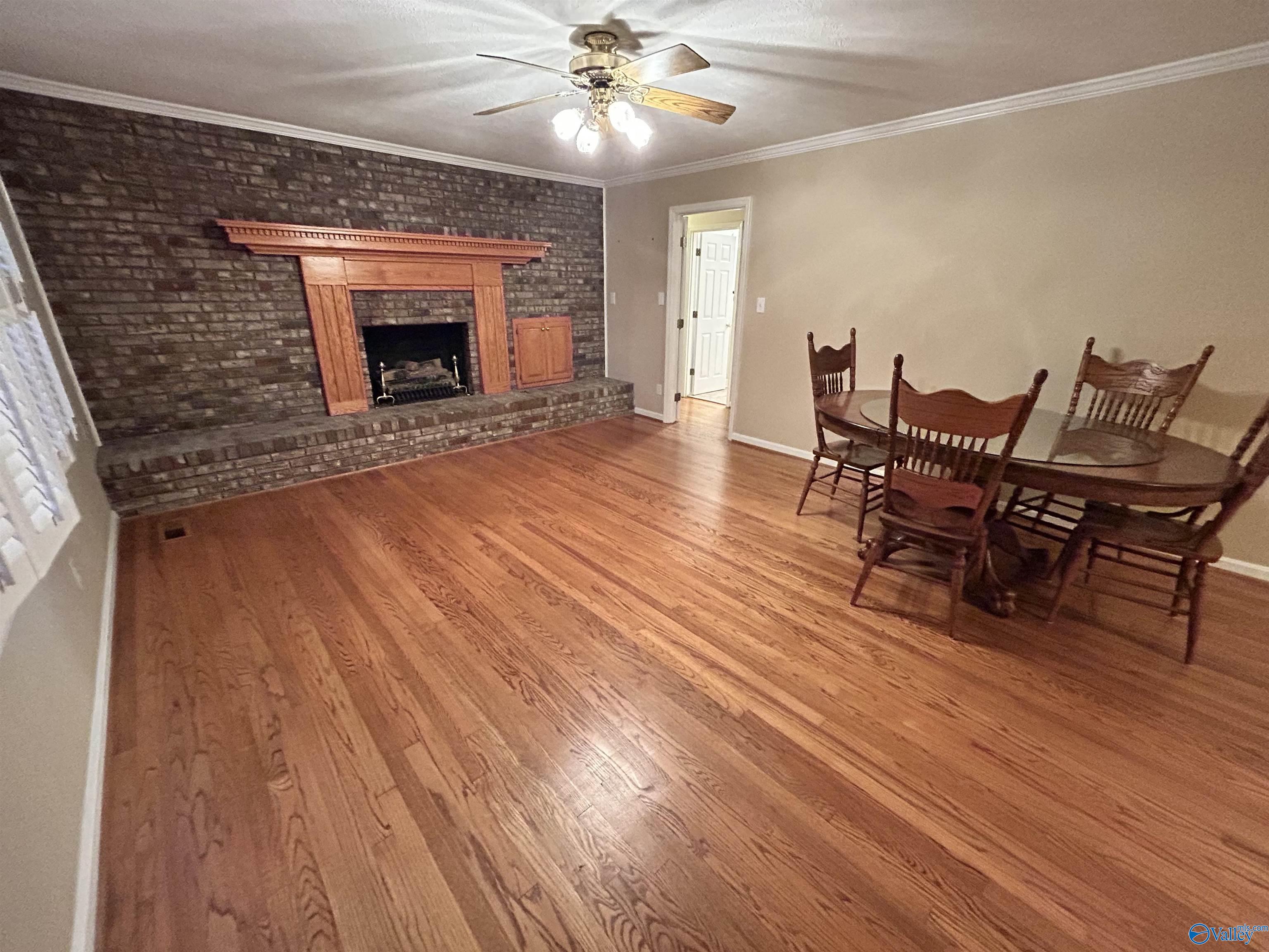 120 Buckingham Place