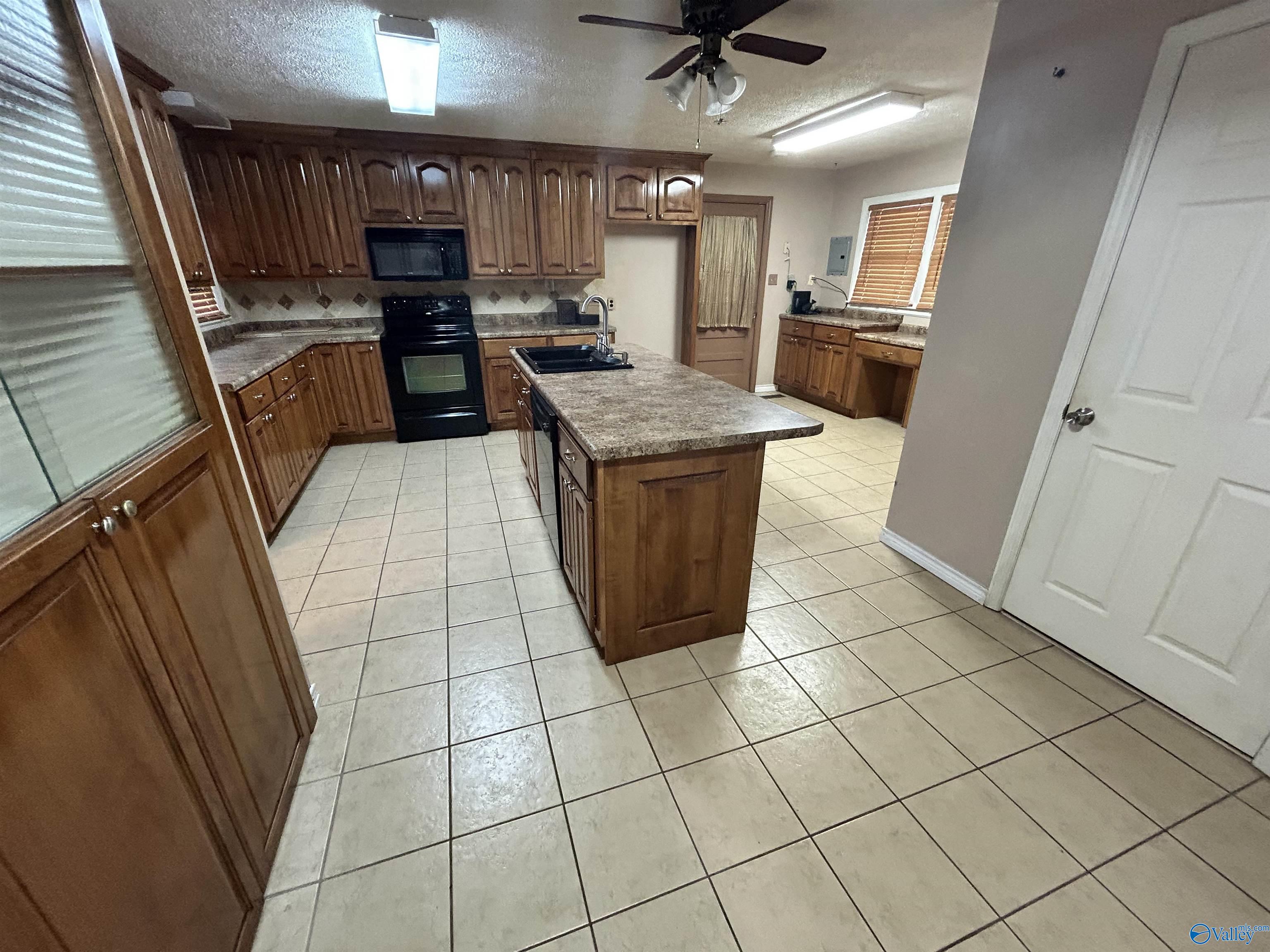 1405 Lonesome Bend Road