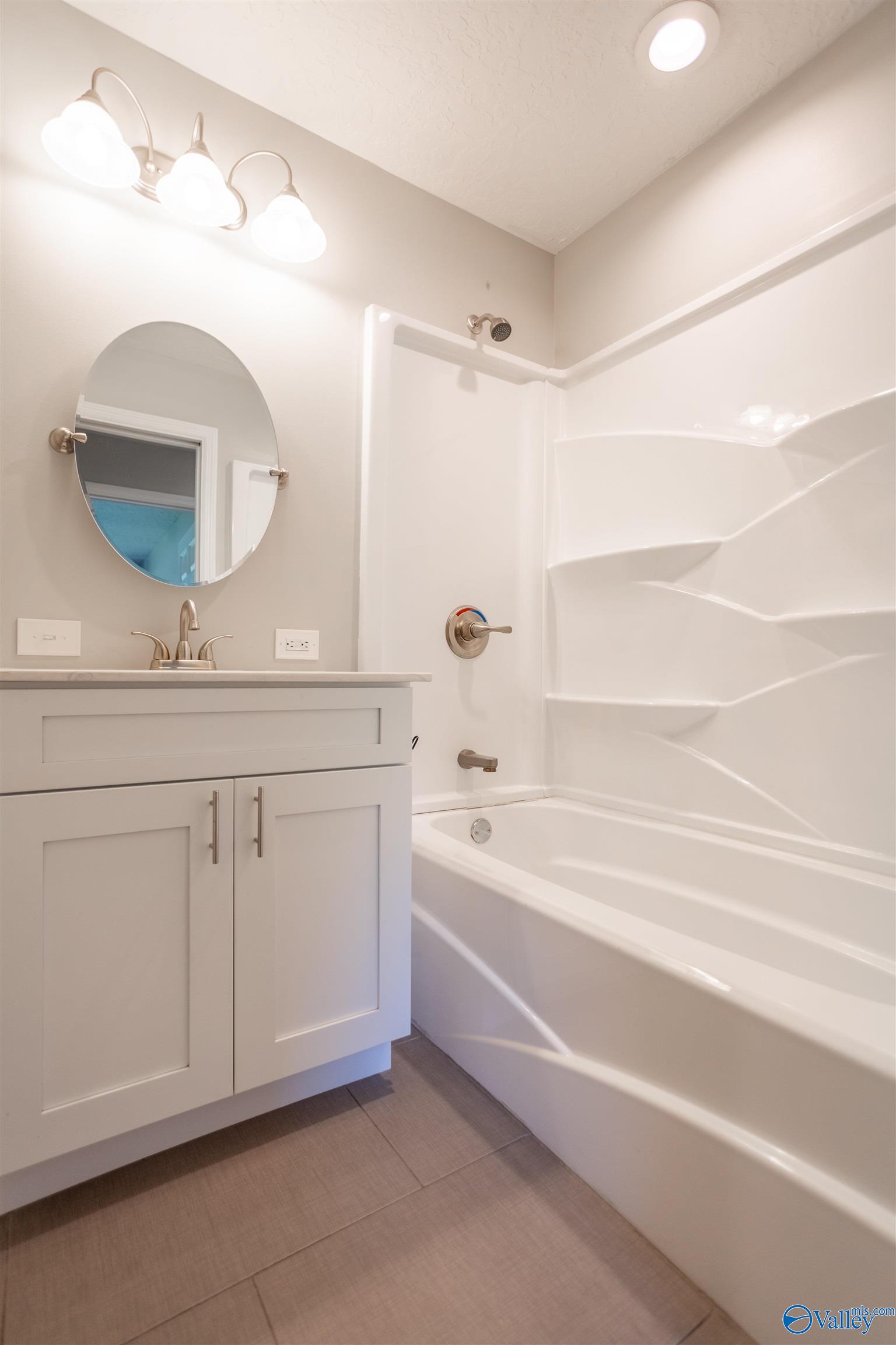 3691 Vistamont Circle S