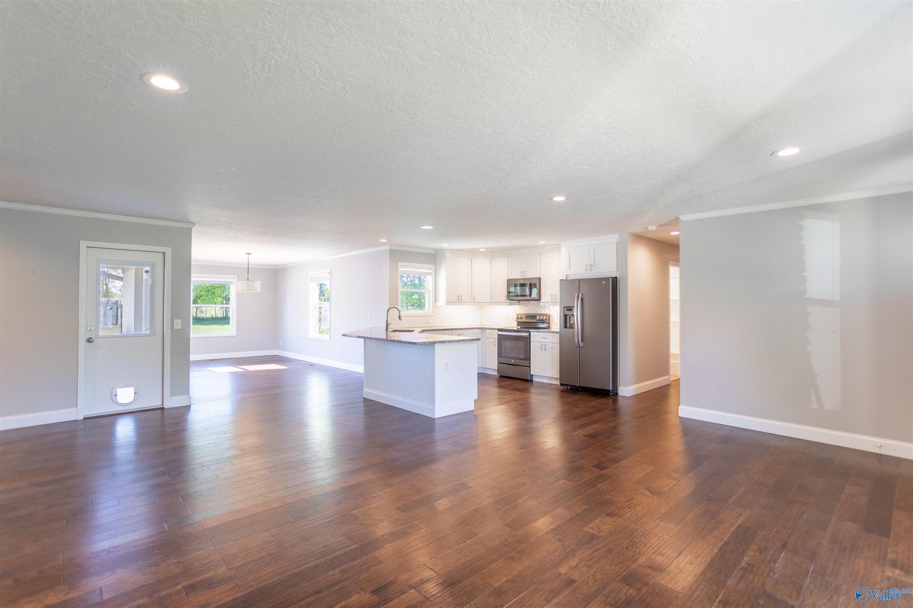 3691 Vistamont Circle S