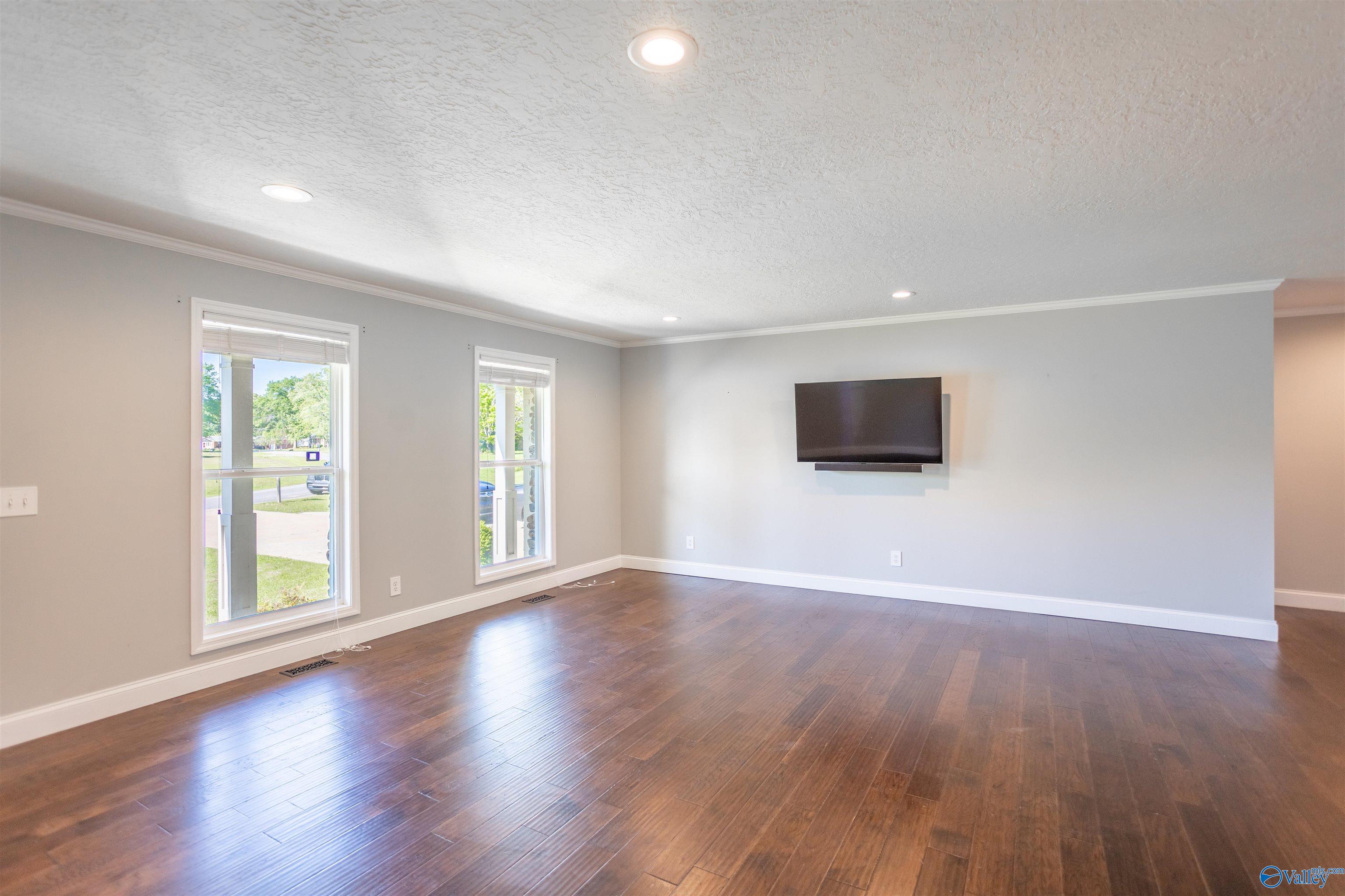 3691 Vistamont Circle S