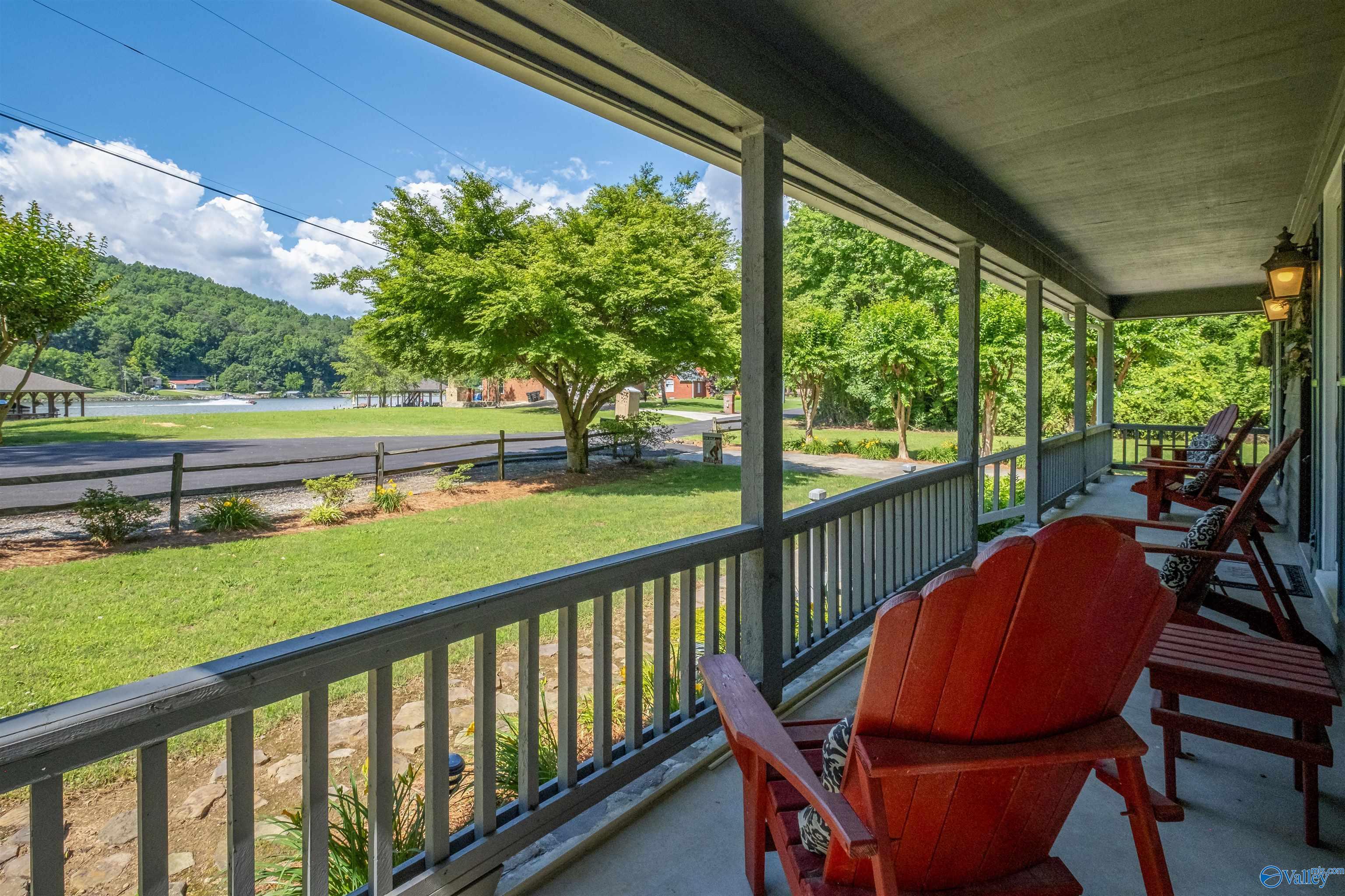 3107 Bridgepoint Road