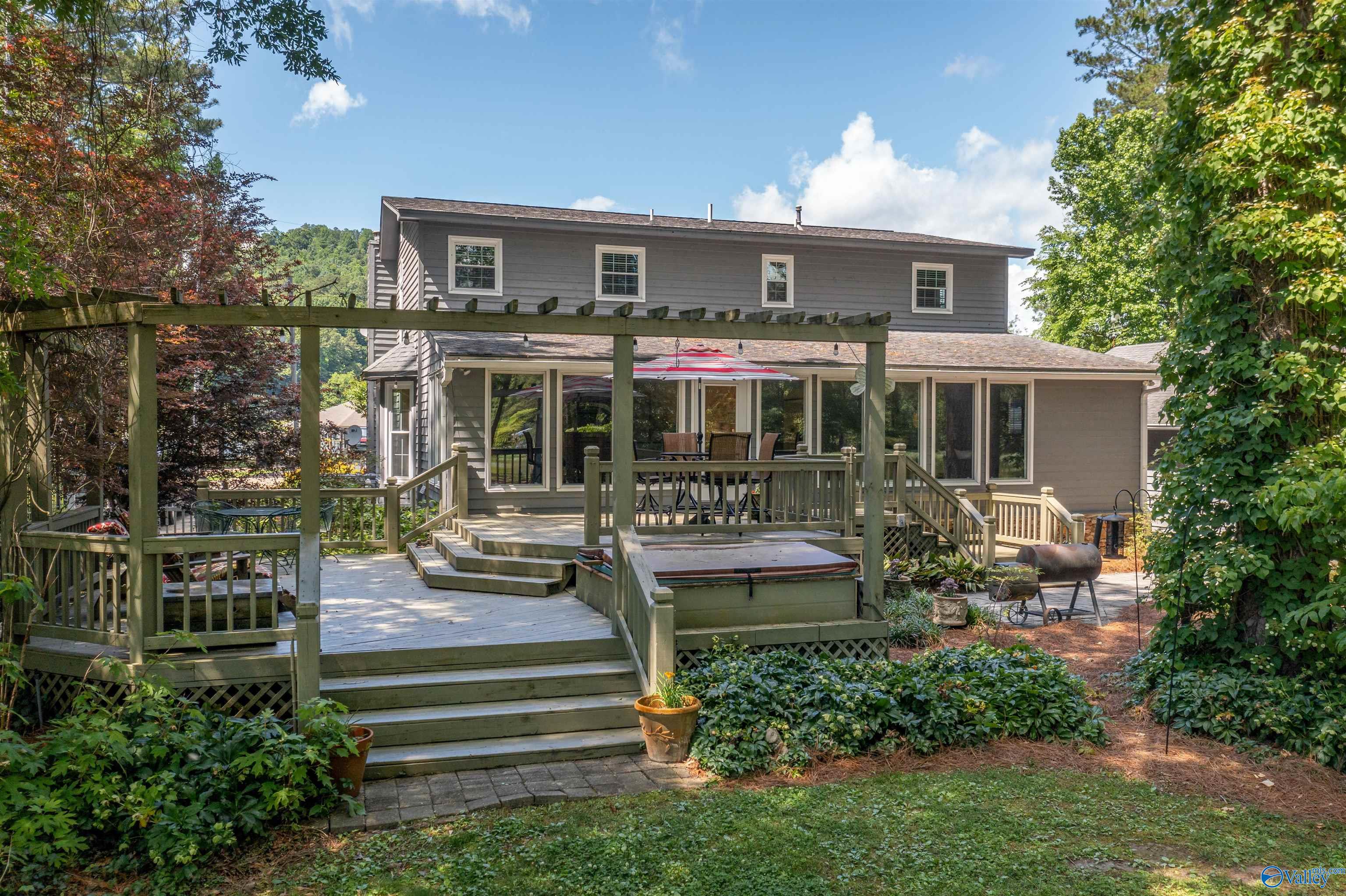 3107 Bridgepoint Road