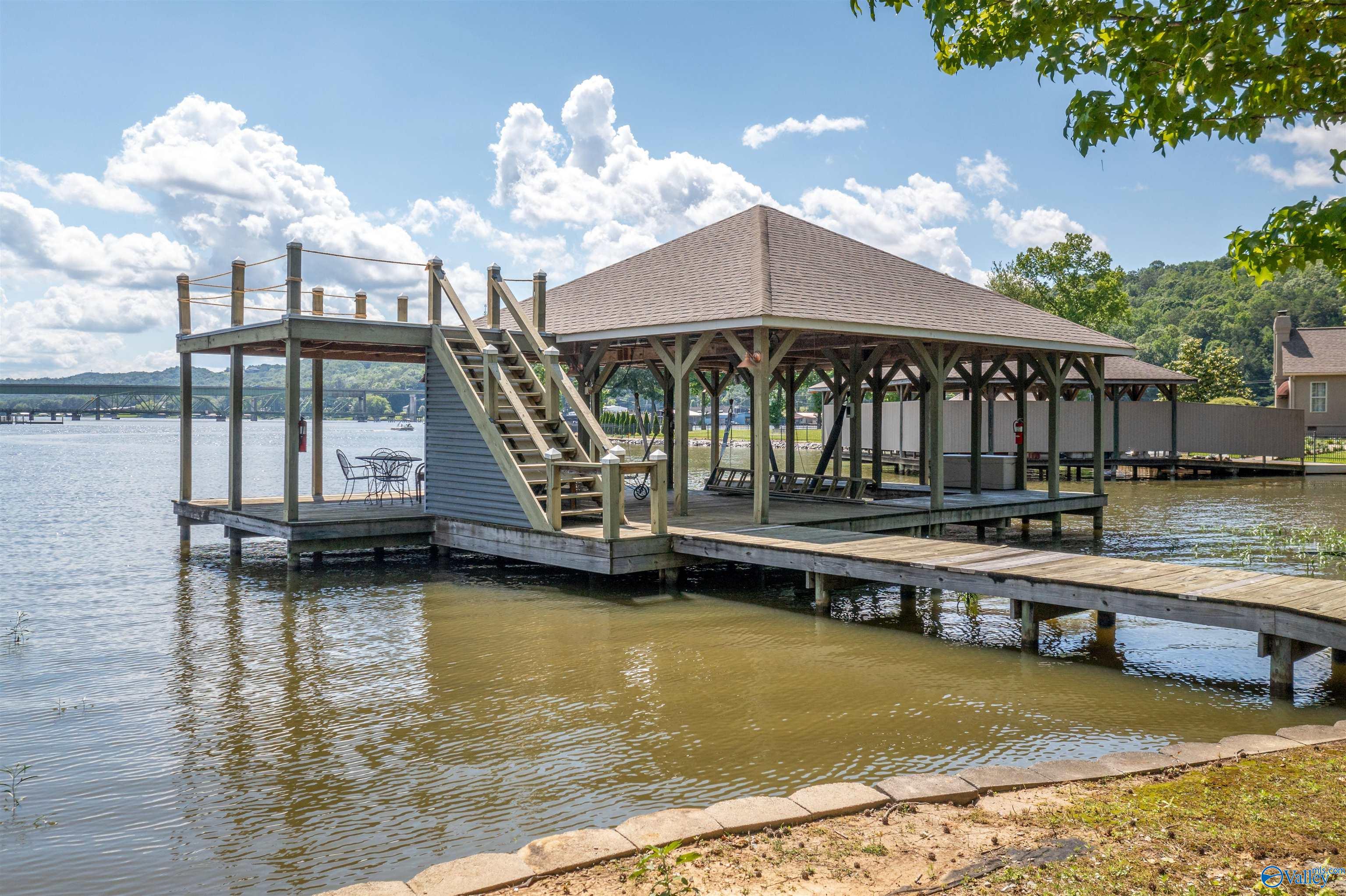 3107 Bridgepoint Road