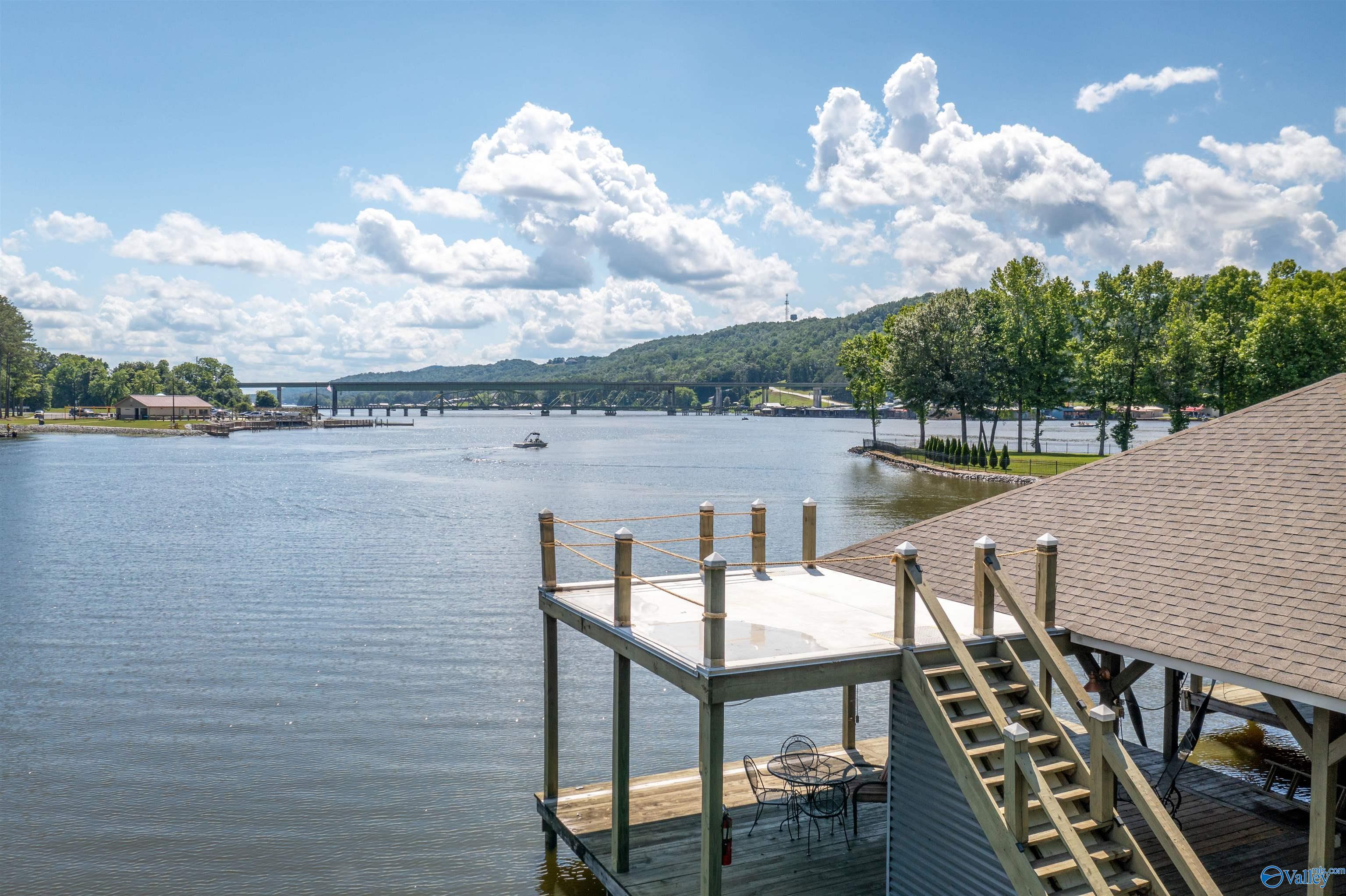 3107 Bridgepoint Road