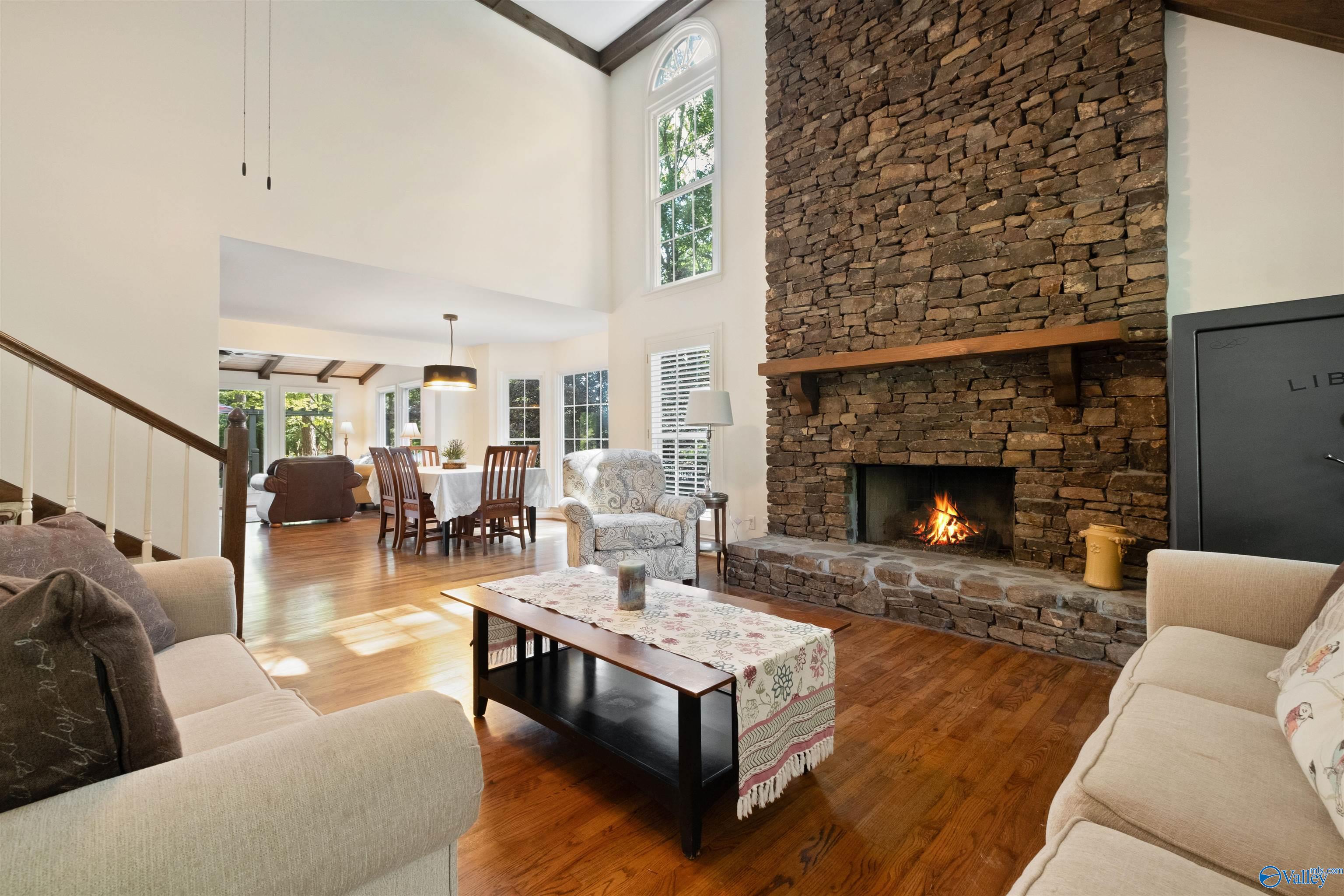 3107 Bridgepoint Road