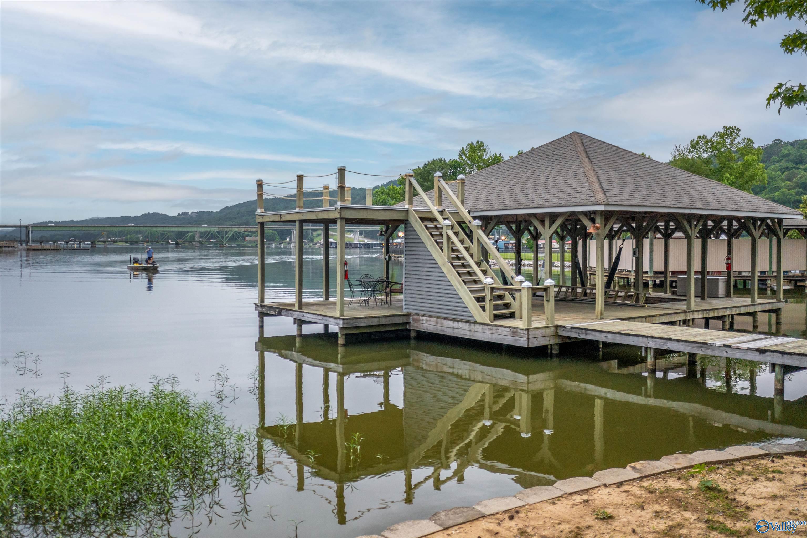 3107 Bridgepoint Road