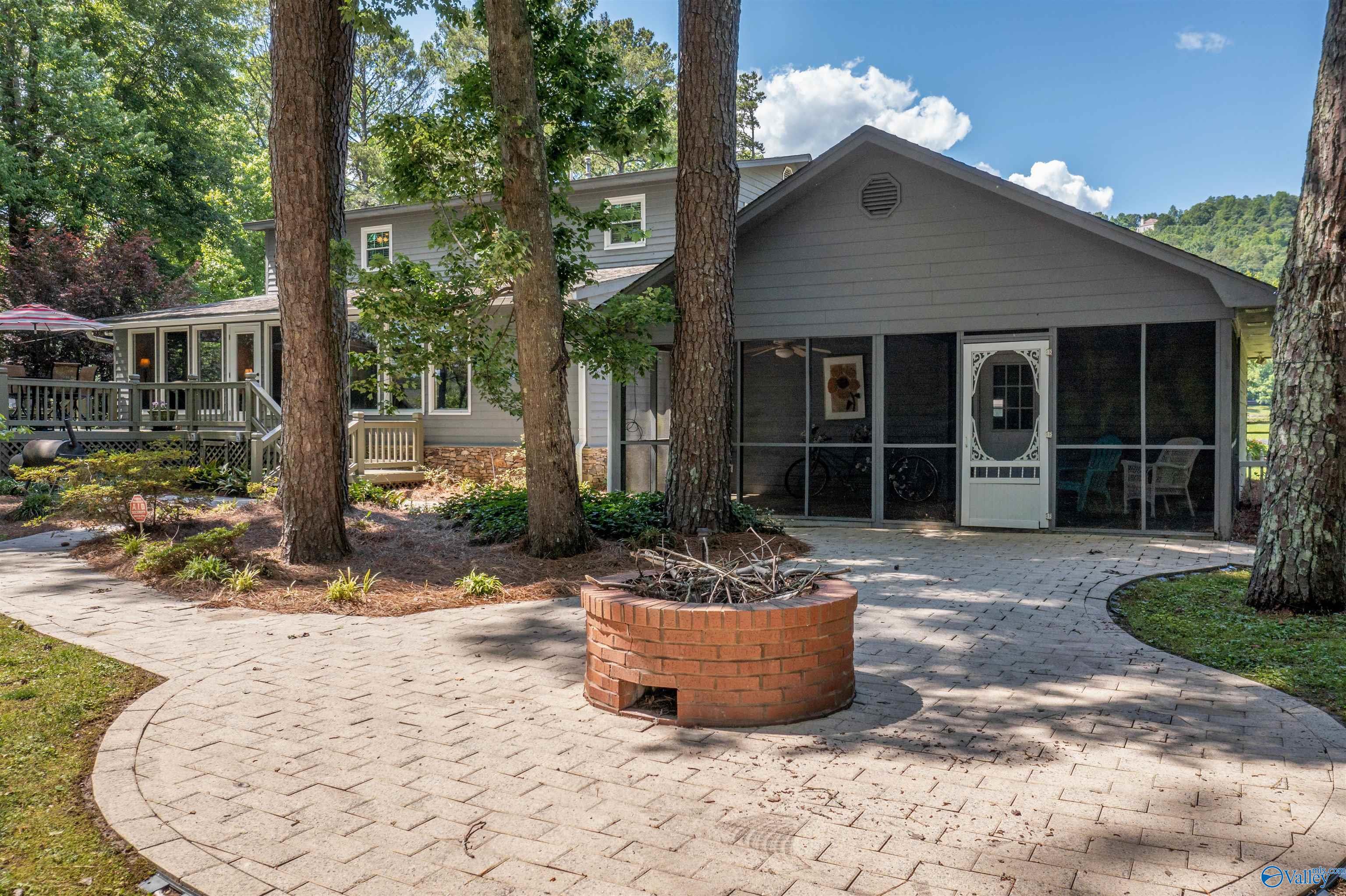 3107 Bridgepoint Road
