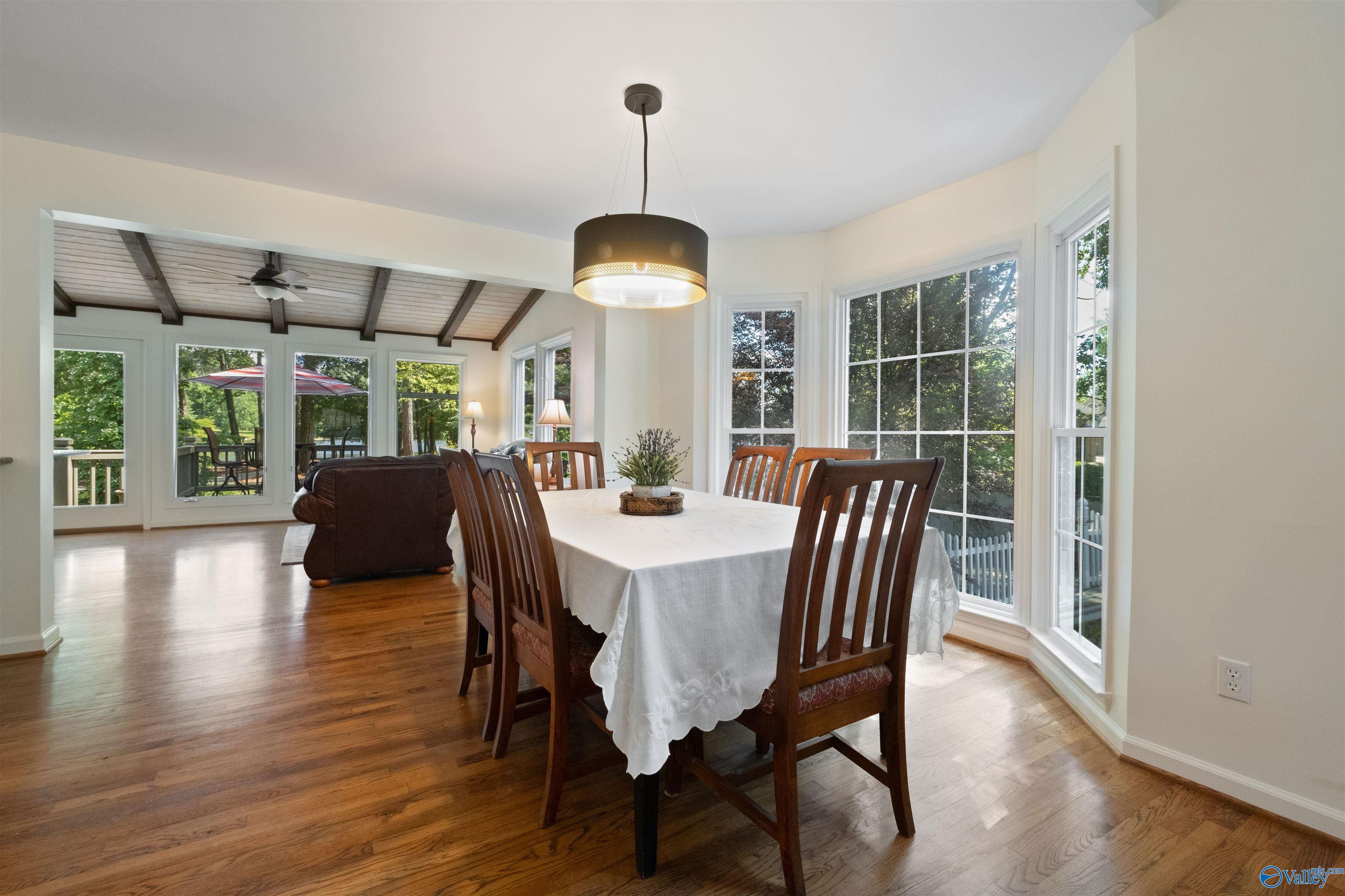 3107 Bridgepoint Road