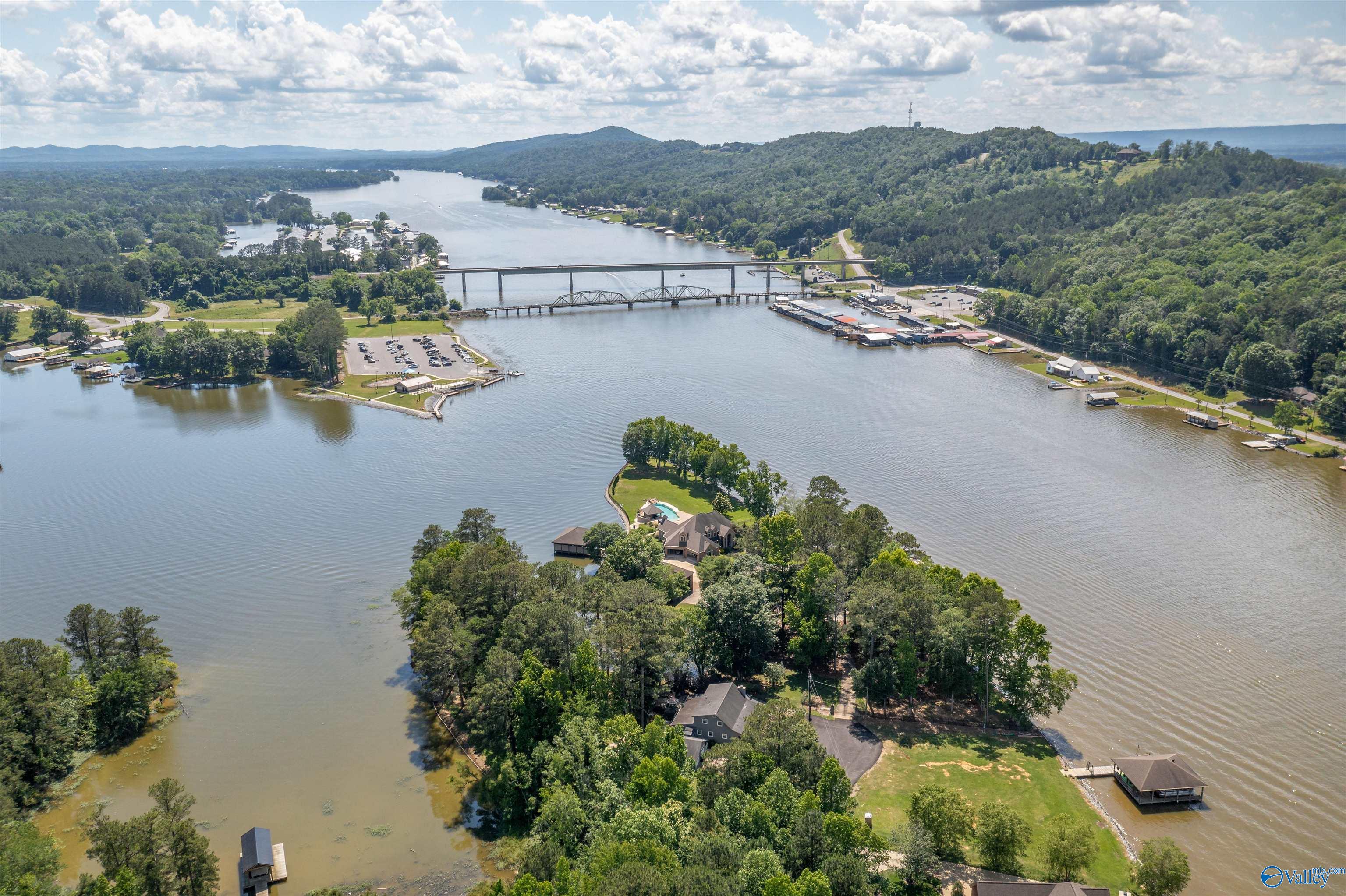 3107 Bridgepoint Road