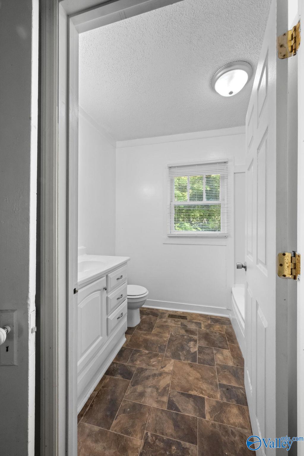 305 S College Street