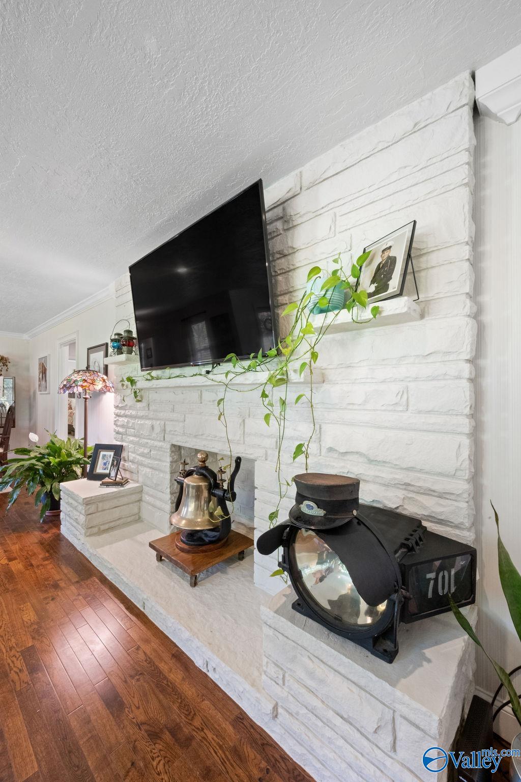 362 Riverside Drive