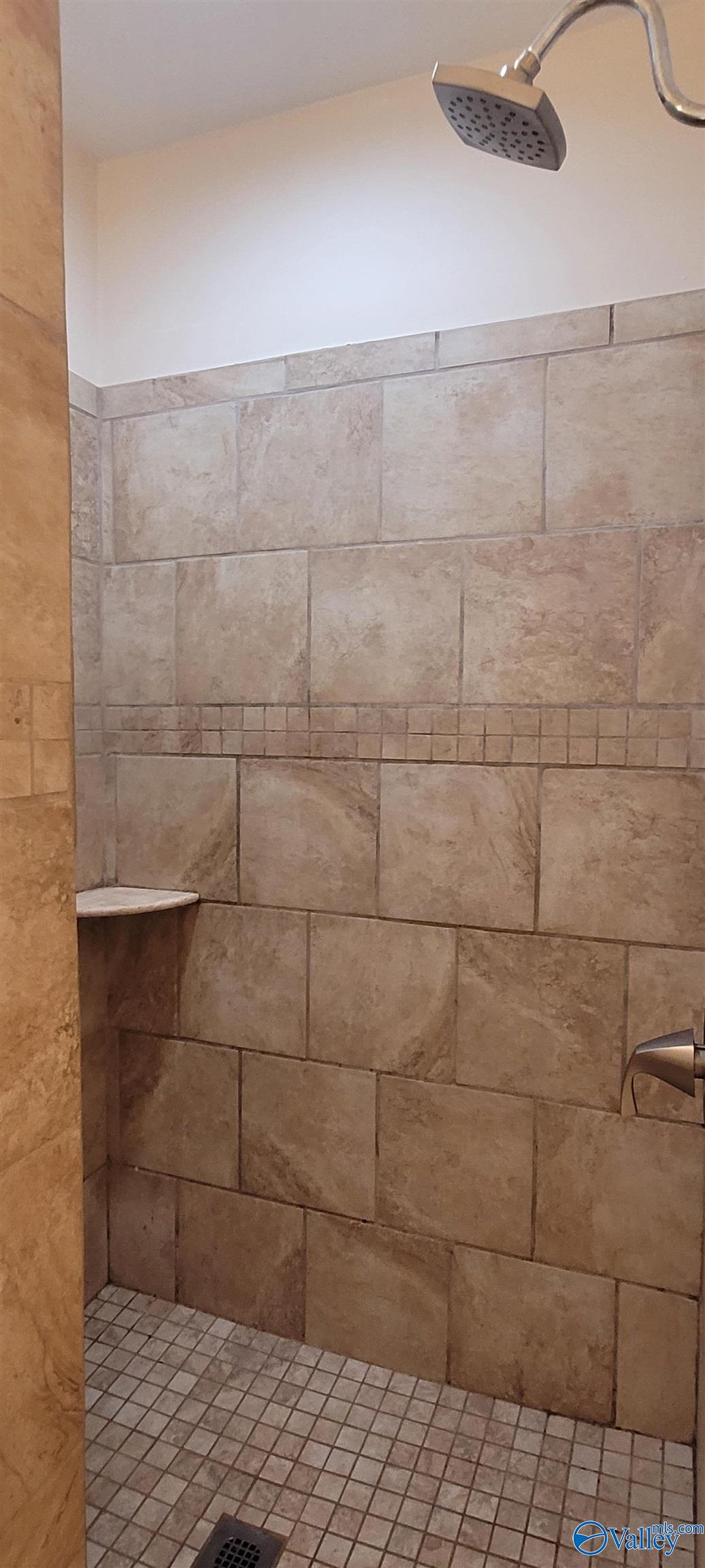 112 Buckingham Place