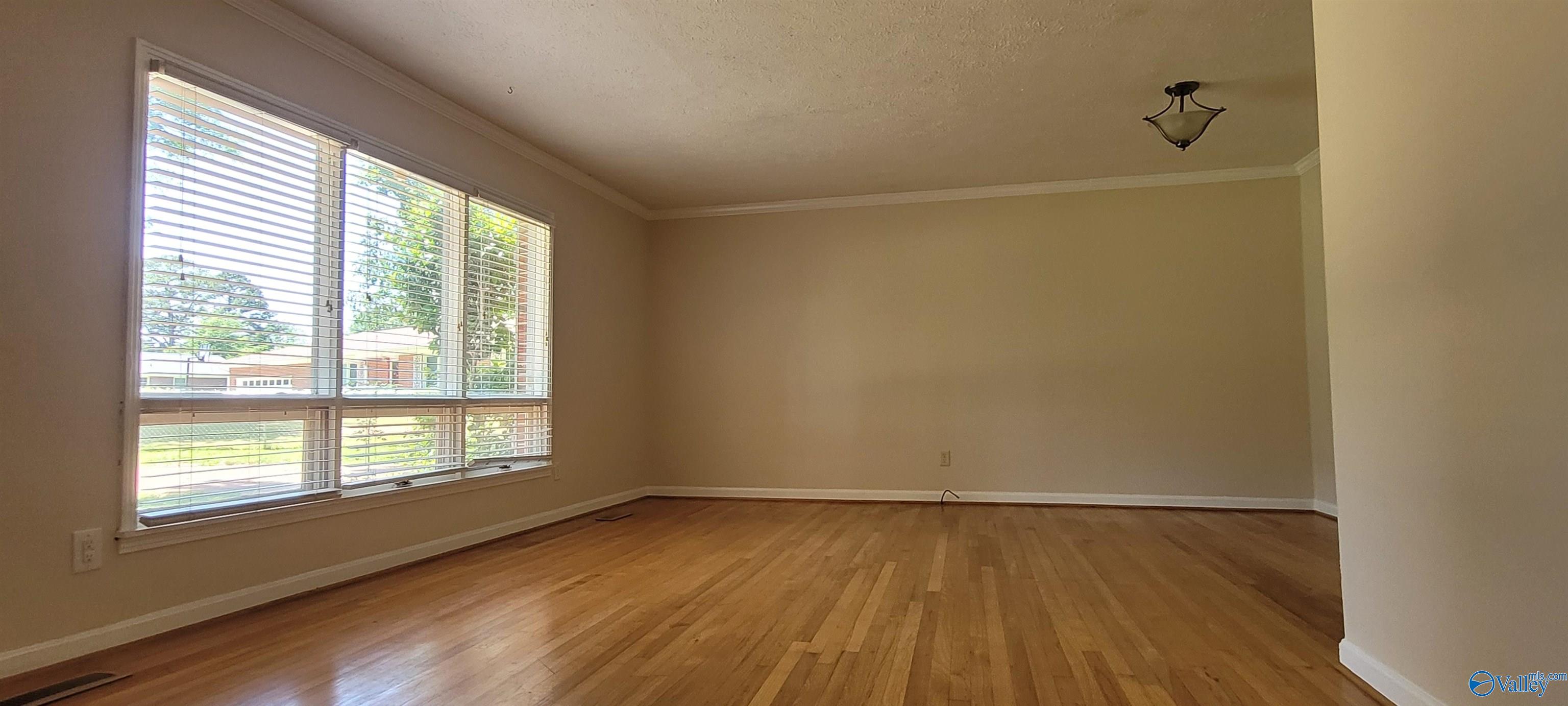 112 Buckingham Place