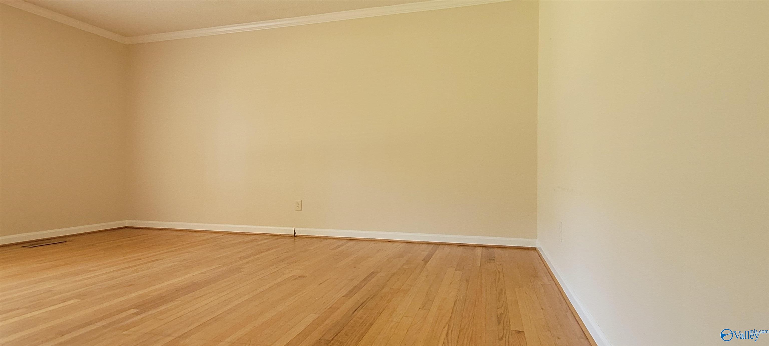 112 Buckingham Place