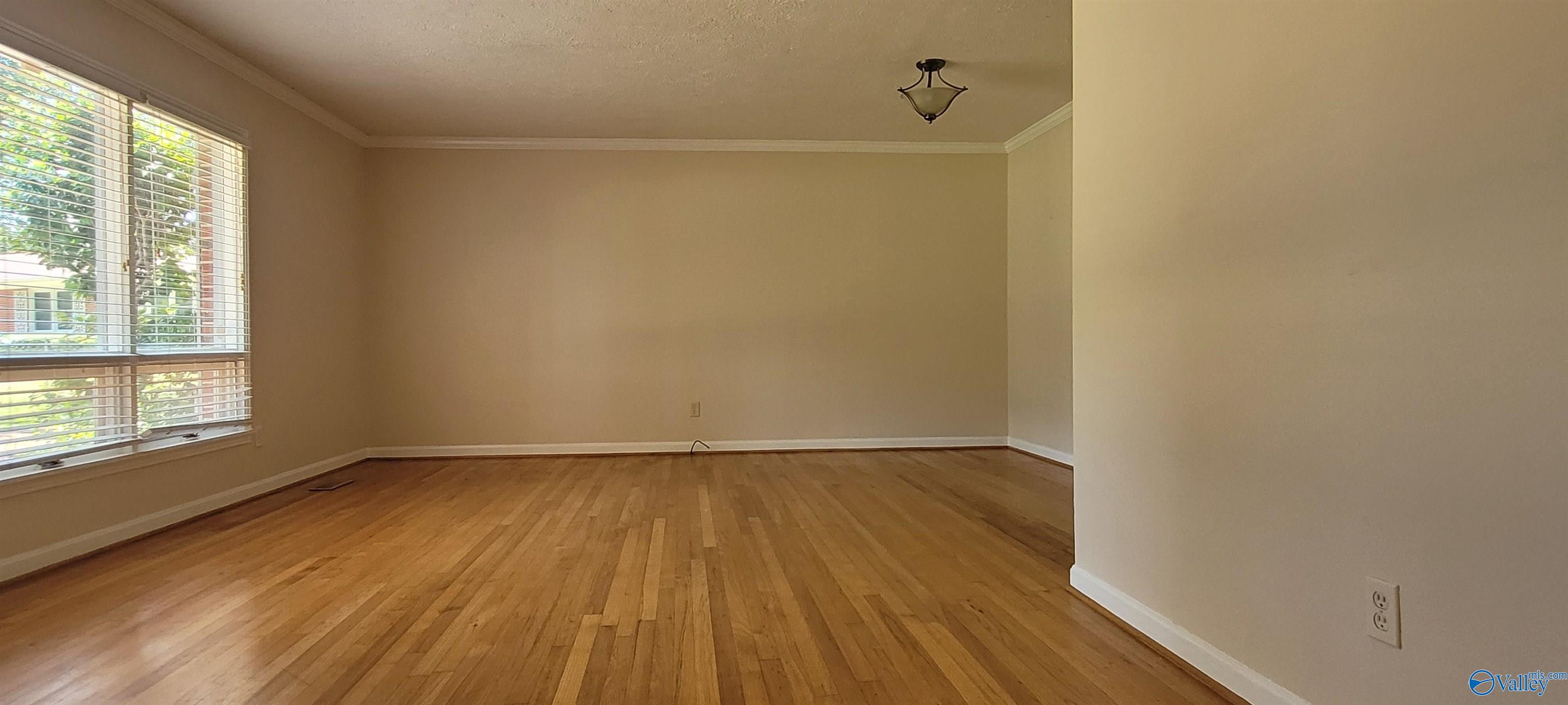 112 Buckingham Place