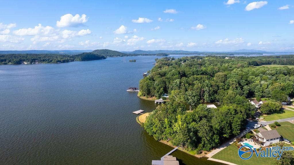 775 County Road 959