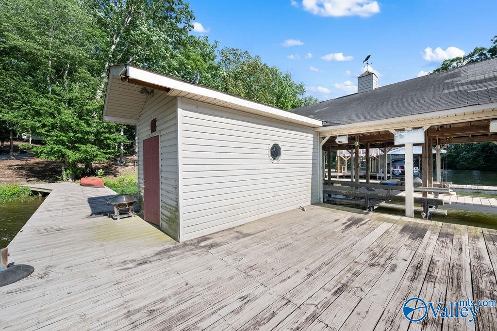 775 County Road 959