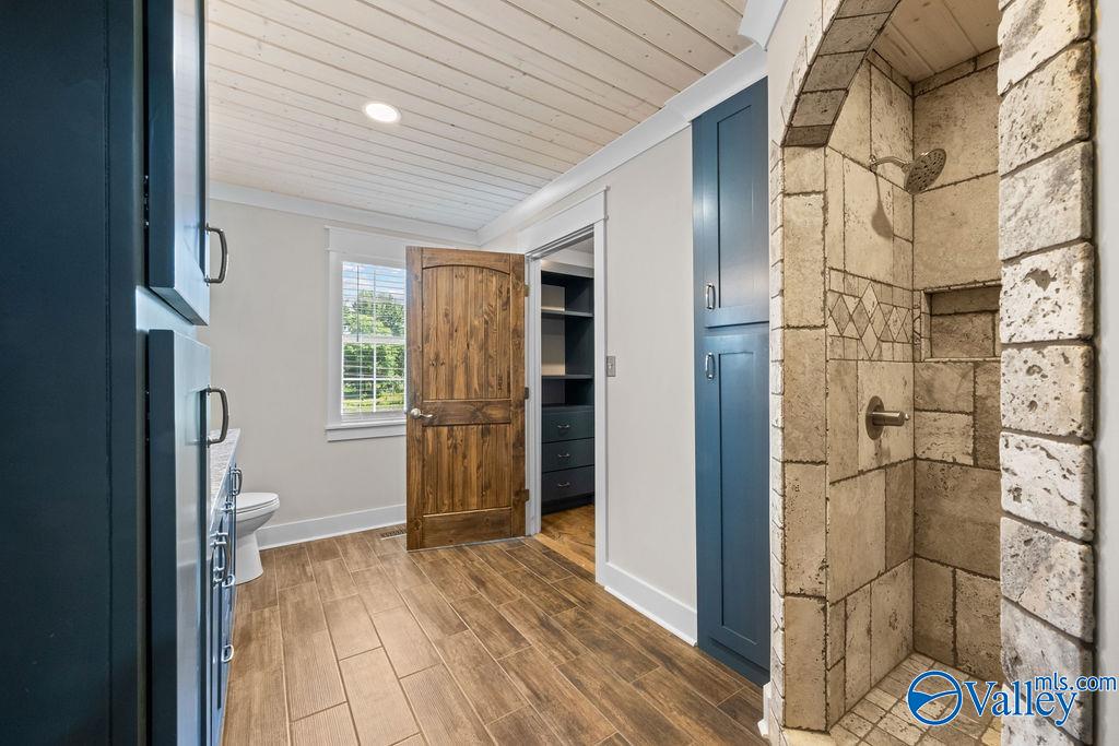 105 Camden Cove Lane