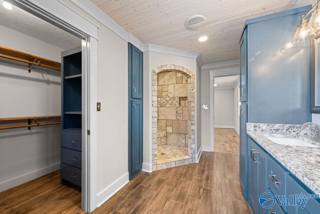 105 Camden Cove Lane