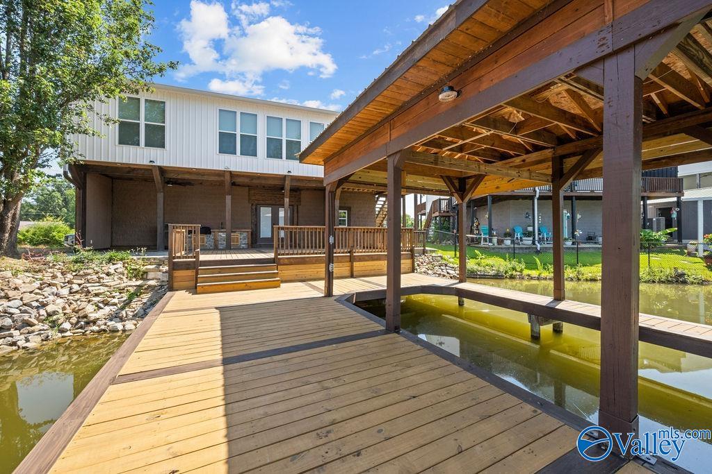 105 Camden Cove Lane