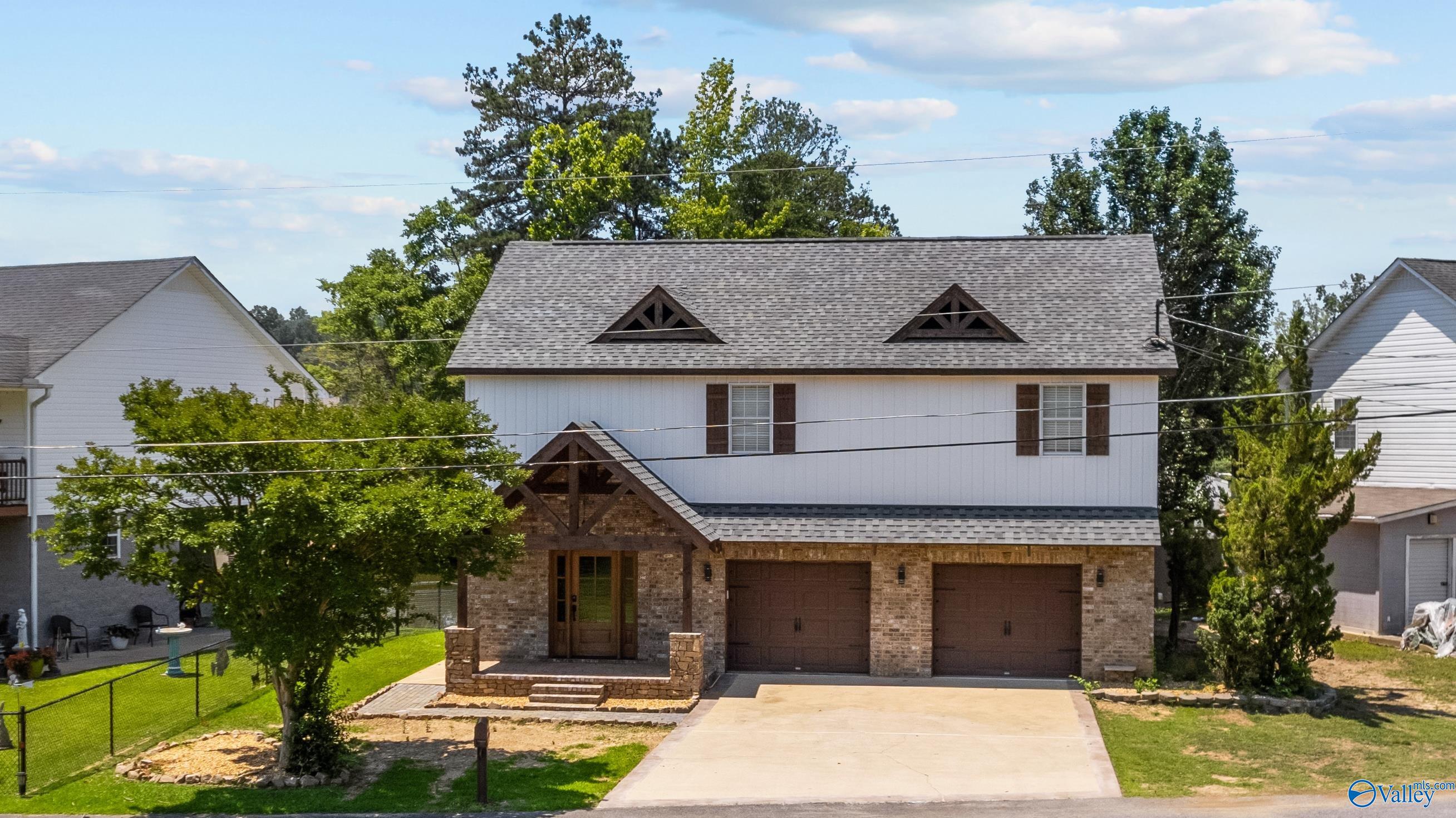105 Camden Cove Lane