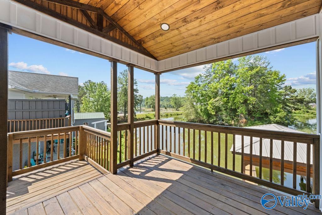 105 Camden Cove Lane