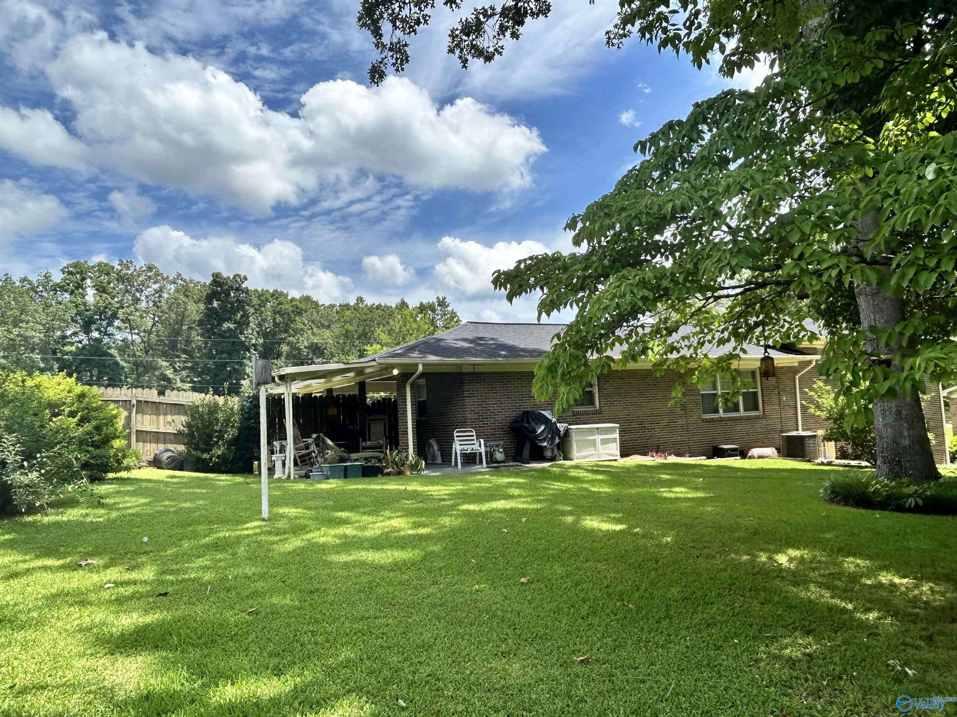 3920 Lad Rd Ladd Road