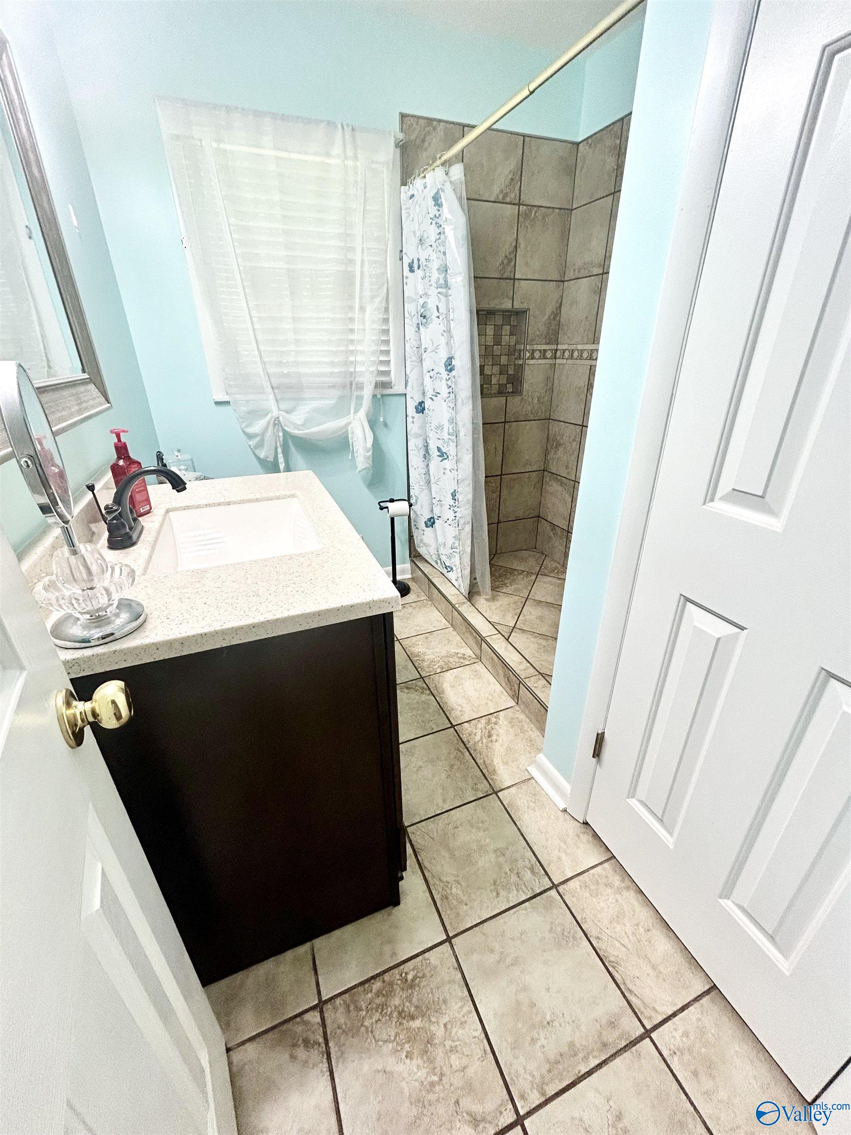 3920 Lad Rd Ladd Road