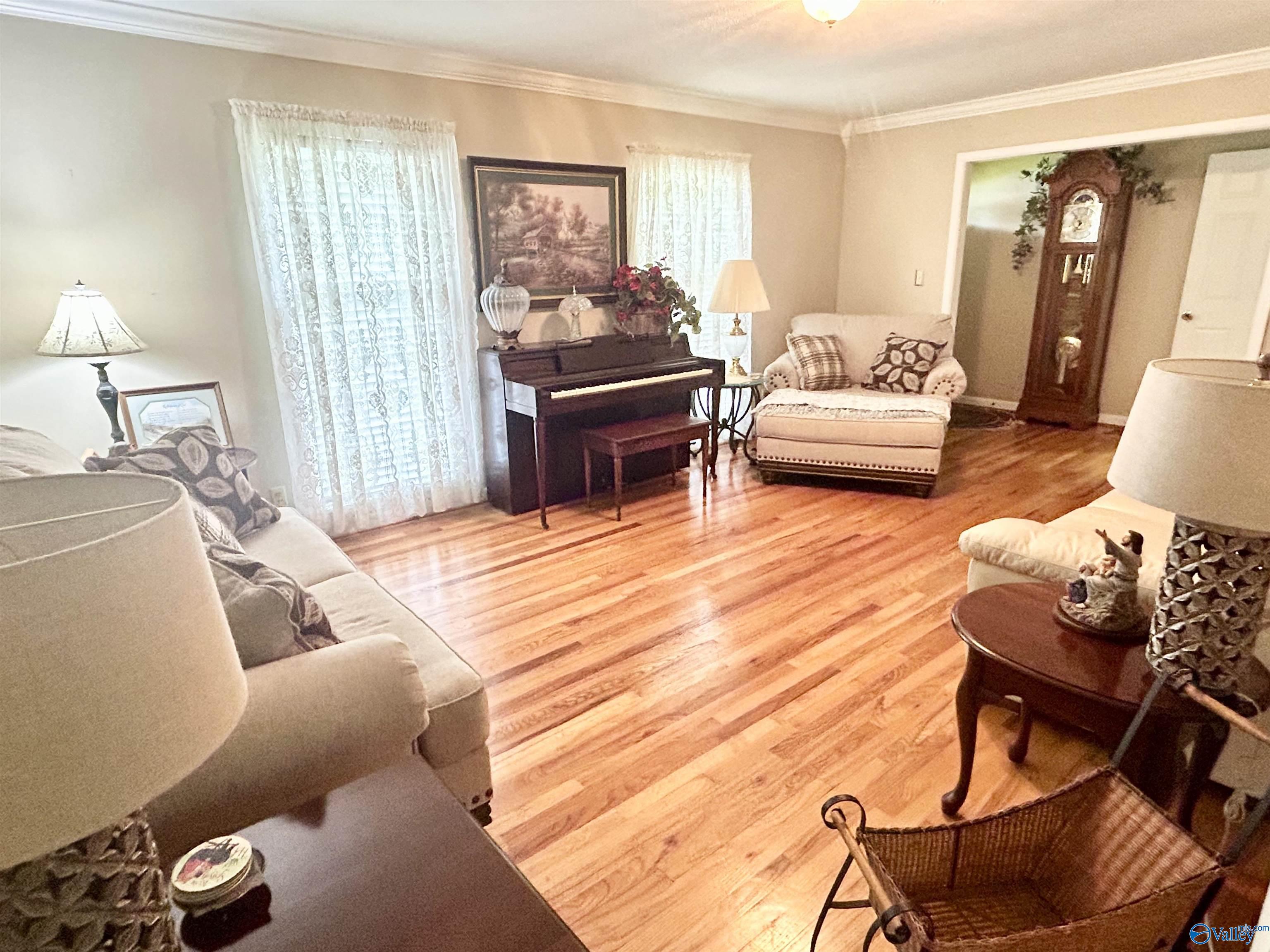 3920 Lad Rd Ladd Road