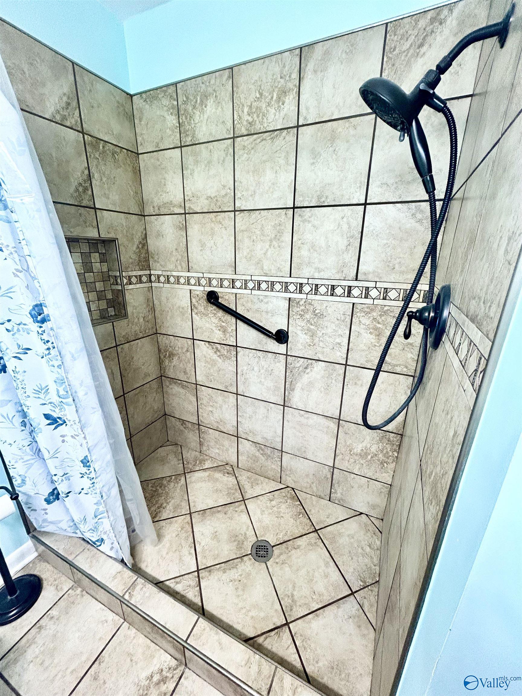 3920 Lad Rd Ladd Road