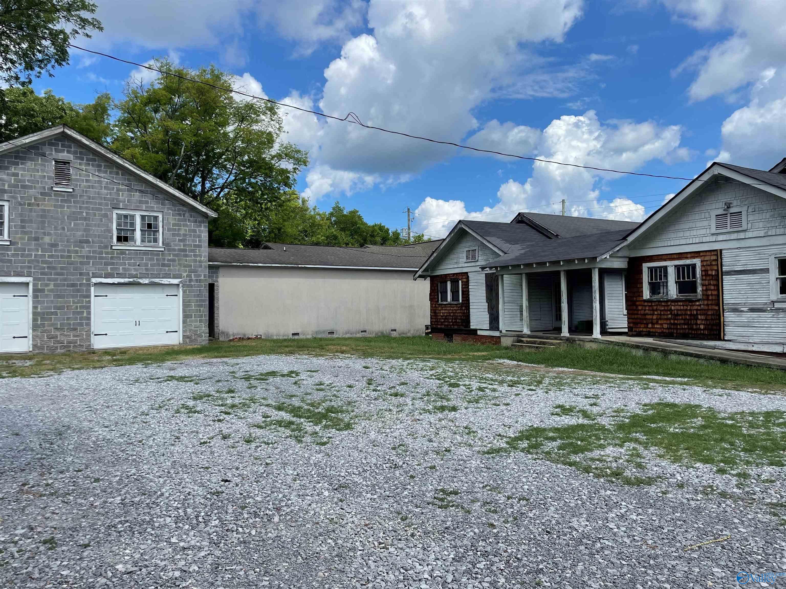 402/404/406 Bay Street