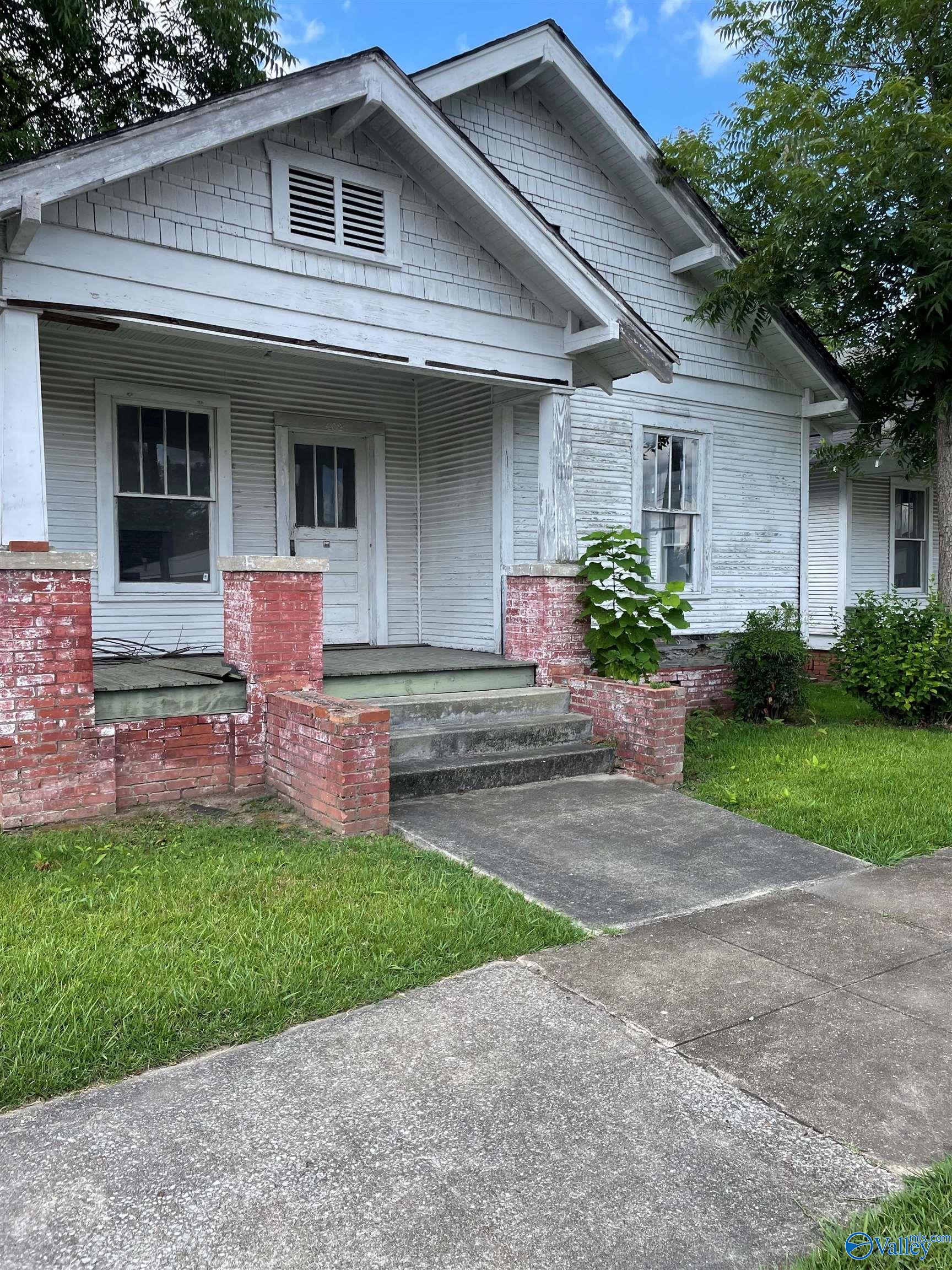 402/404/406 Bay Street