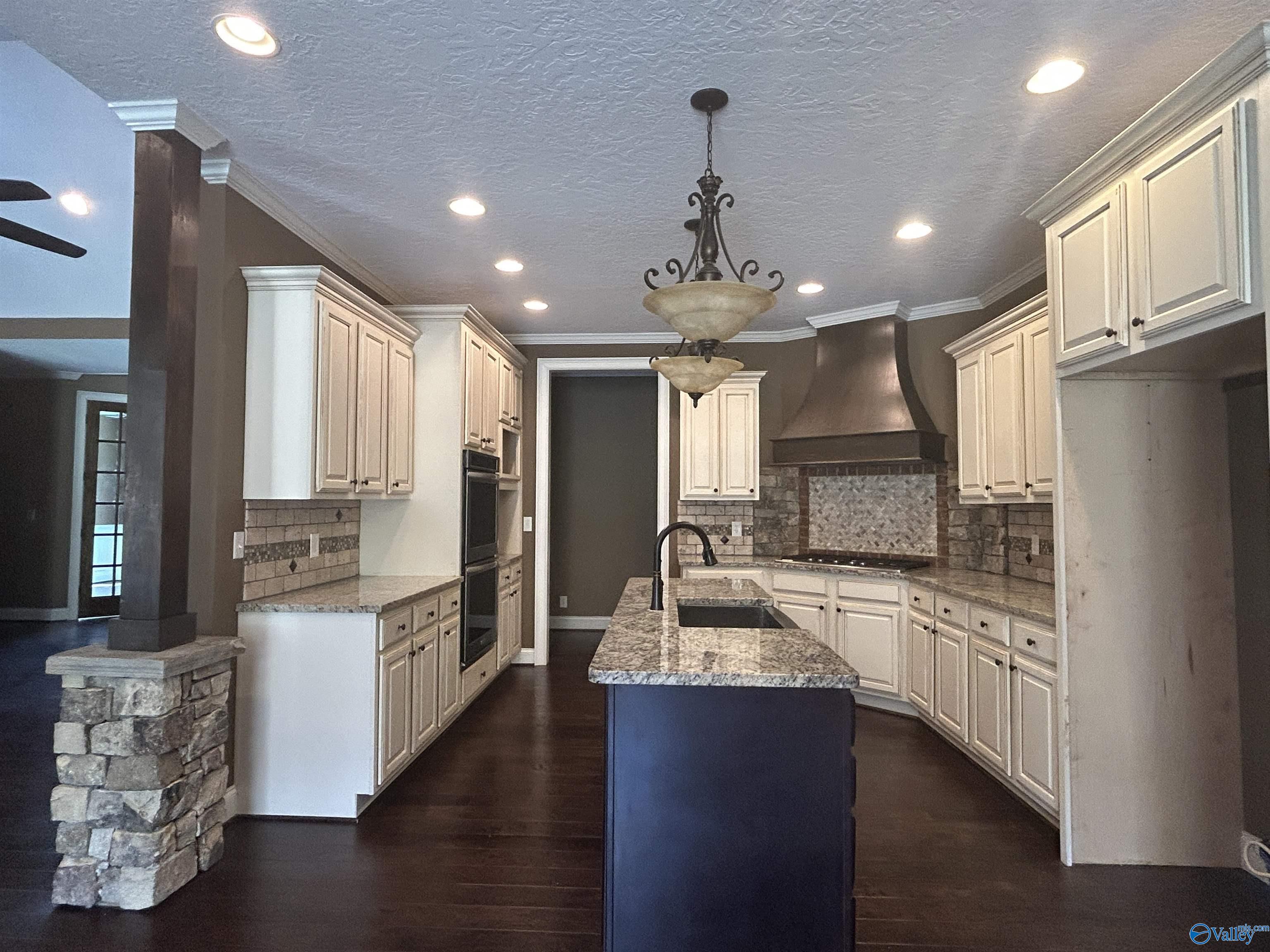 8100 Gallant Road